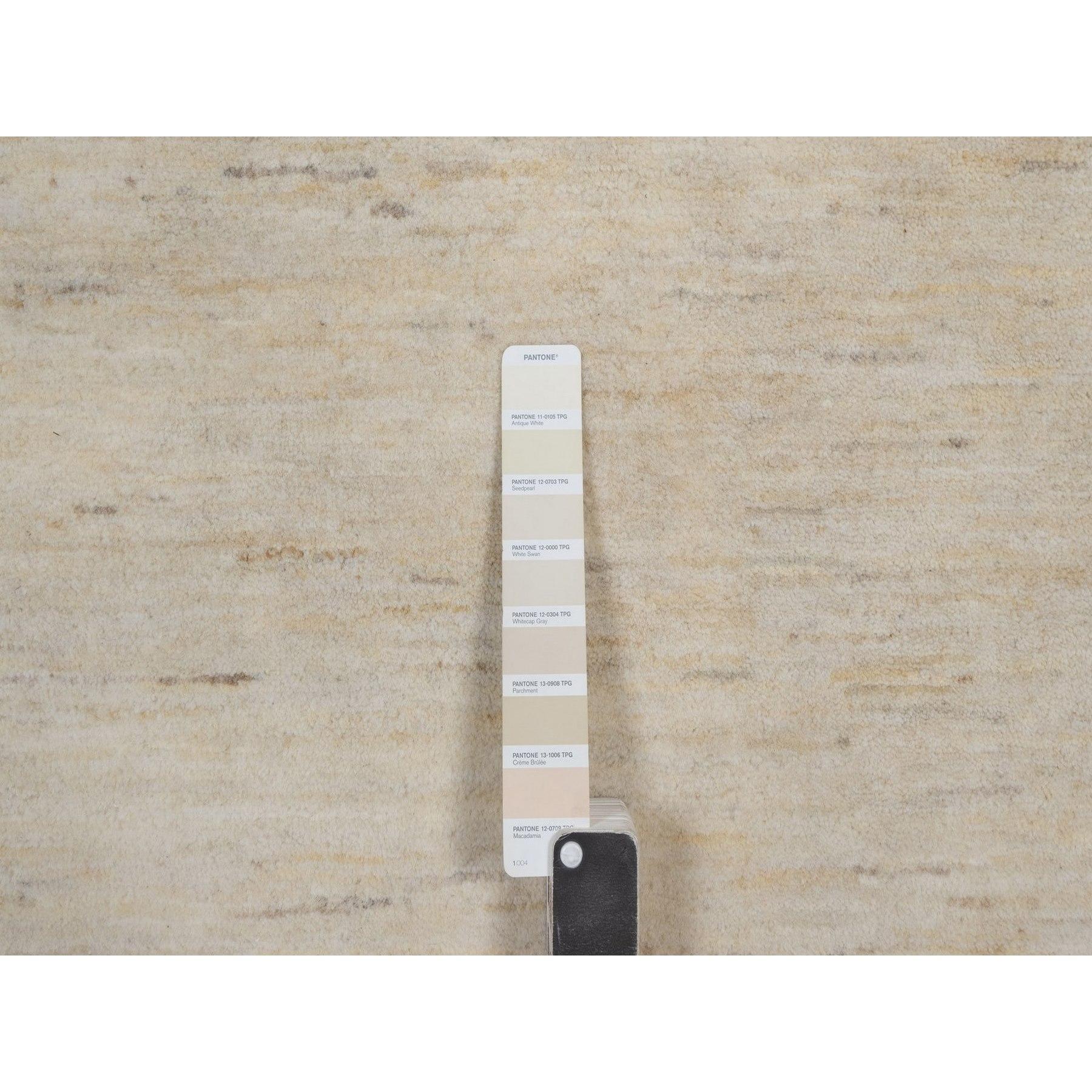 Alfombra cuadrada de lana anudada a mano Lori Buft Gabbeh de diseño moderno marfil de 10 x 10 pies Lana en venta