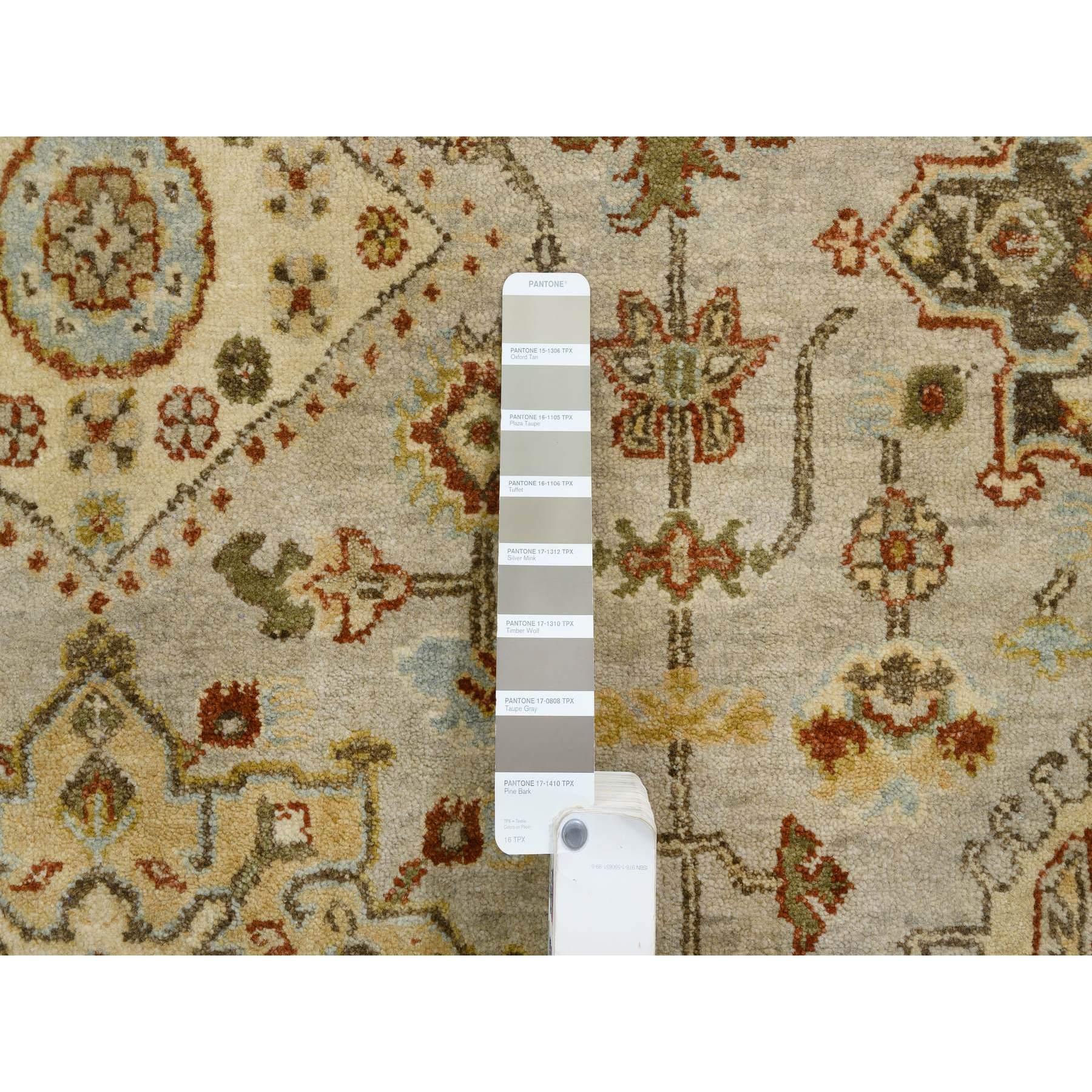 10'x10' Hellgrauer Karajeh Design Reine Wolle Handgeknüpft Orientalischer Runder Teppich im Angebot 1