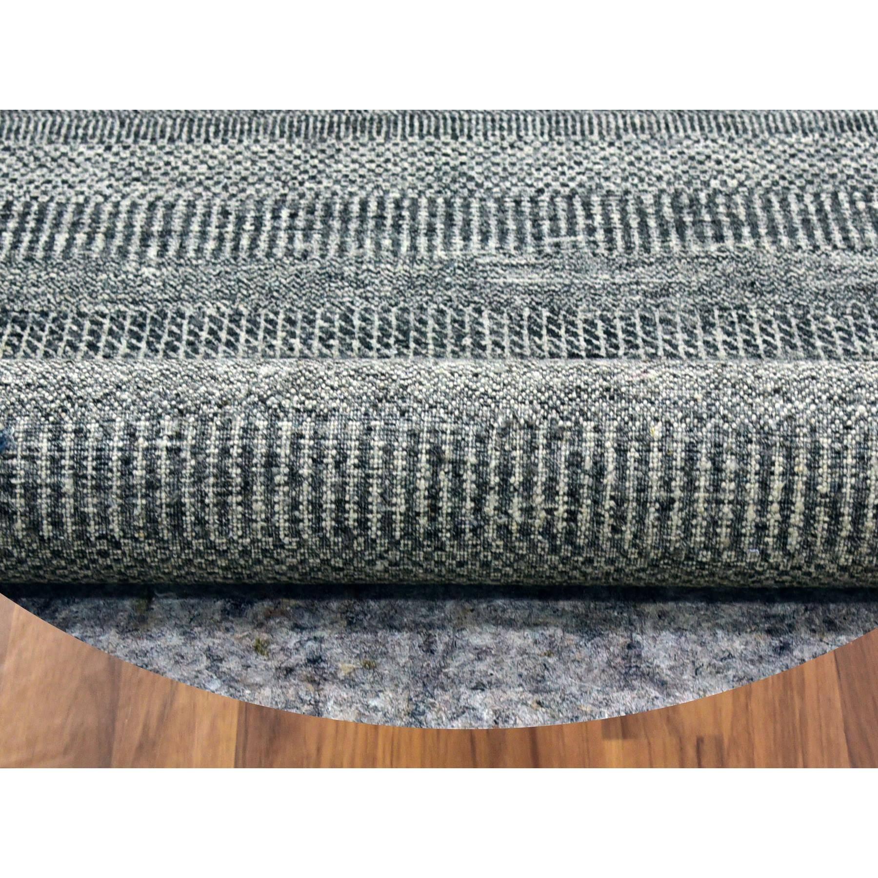 Indian 10'x10' Neutral Gray Undyed Wool Hand Knotted Grass Design Round Oriental Rug For Sale