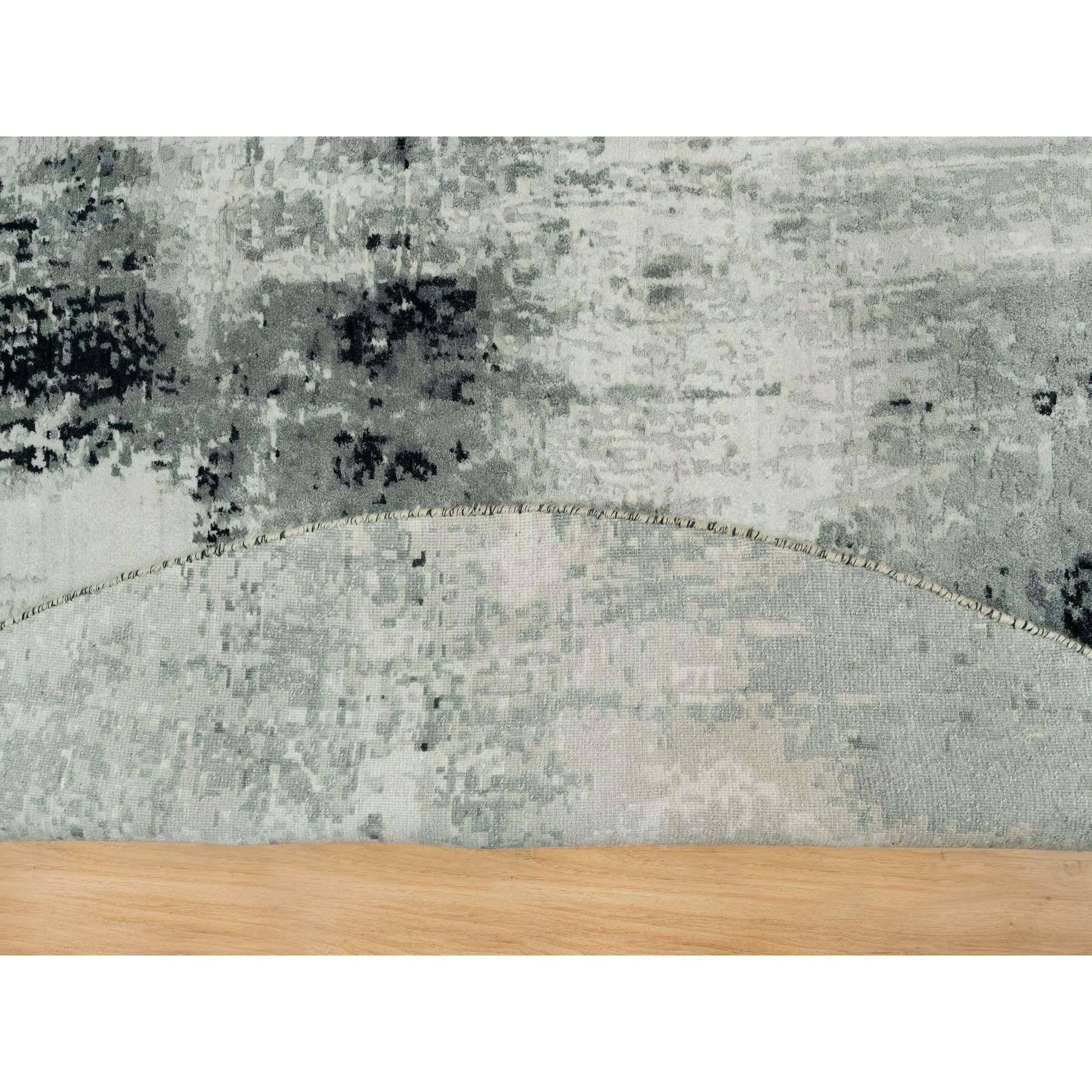 Indiano 10'x10' Obsidian Black Tappeto orientale rotondo astratto in lana e seta annodato a mano in vendita