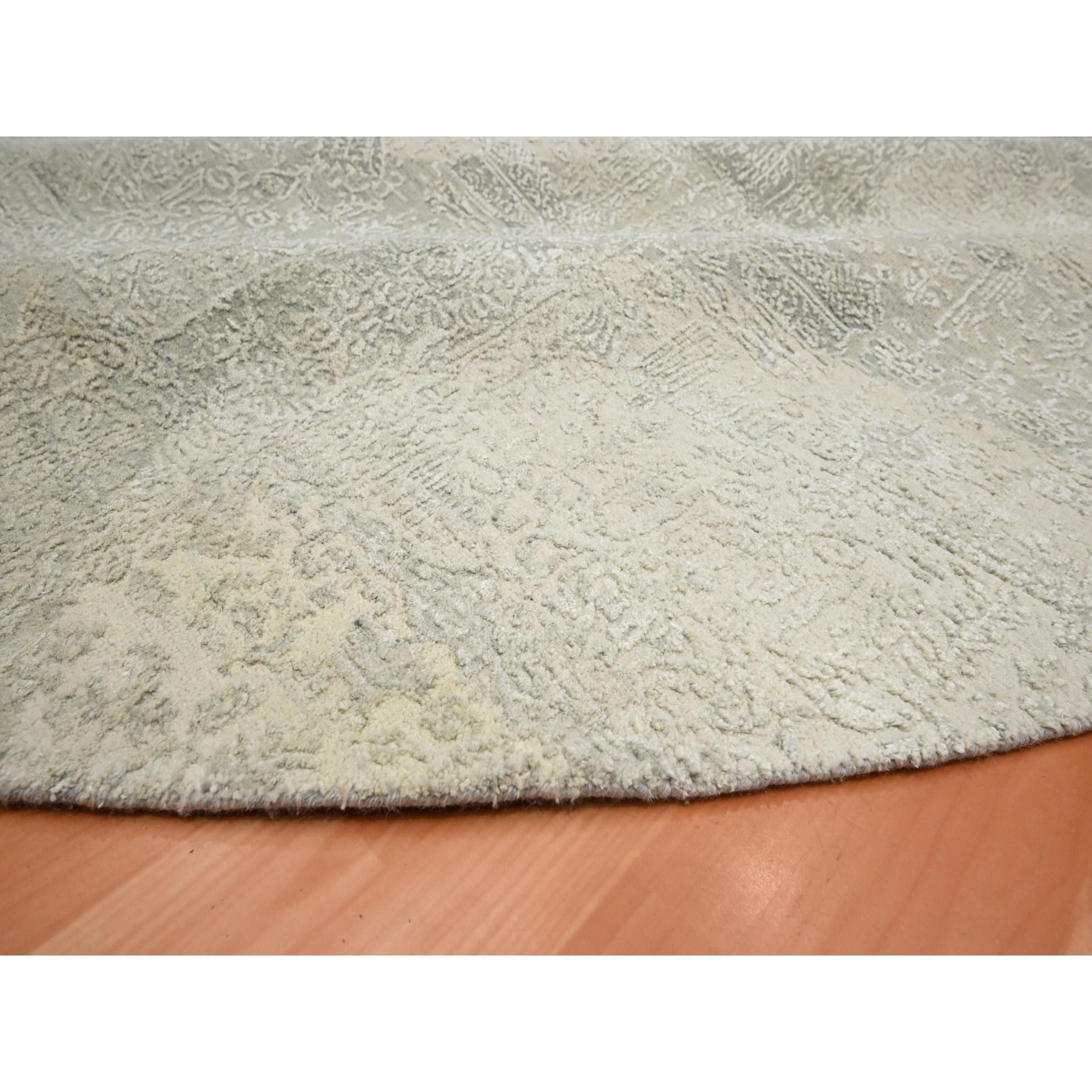 10'x10' Oyster White Jewelry Design Wolle und Seide Handgeknüpft Rundteppich (21. Jahrhundert und zeitgenössisch) im Angebot