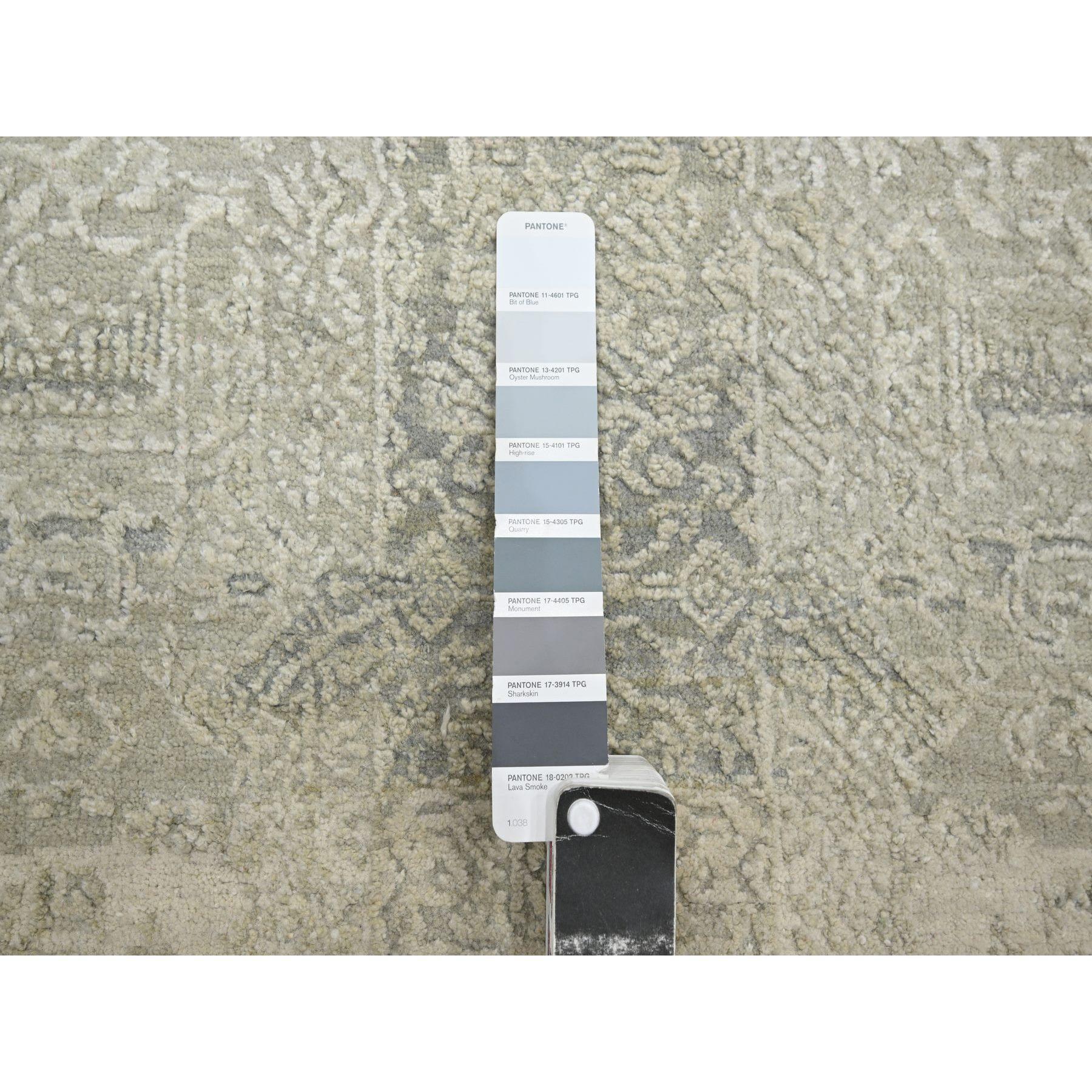 10'x10' Oyster White Jewelry Design Wolle und Seide Handgeknüpft Rundteppich im Angebot 1