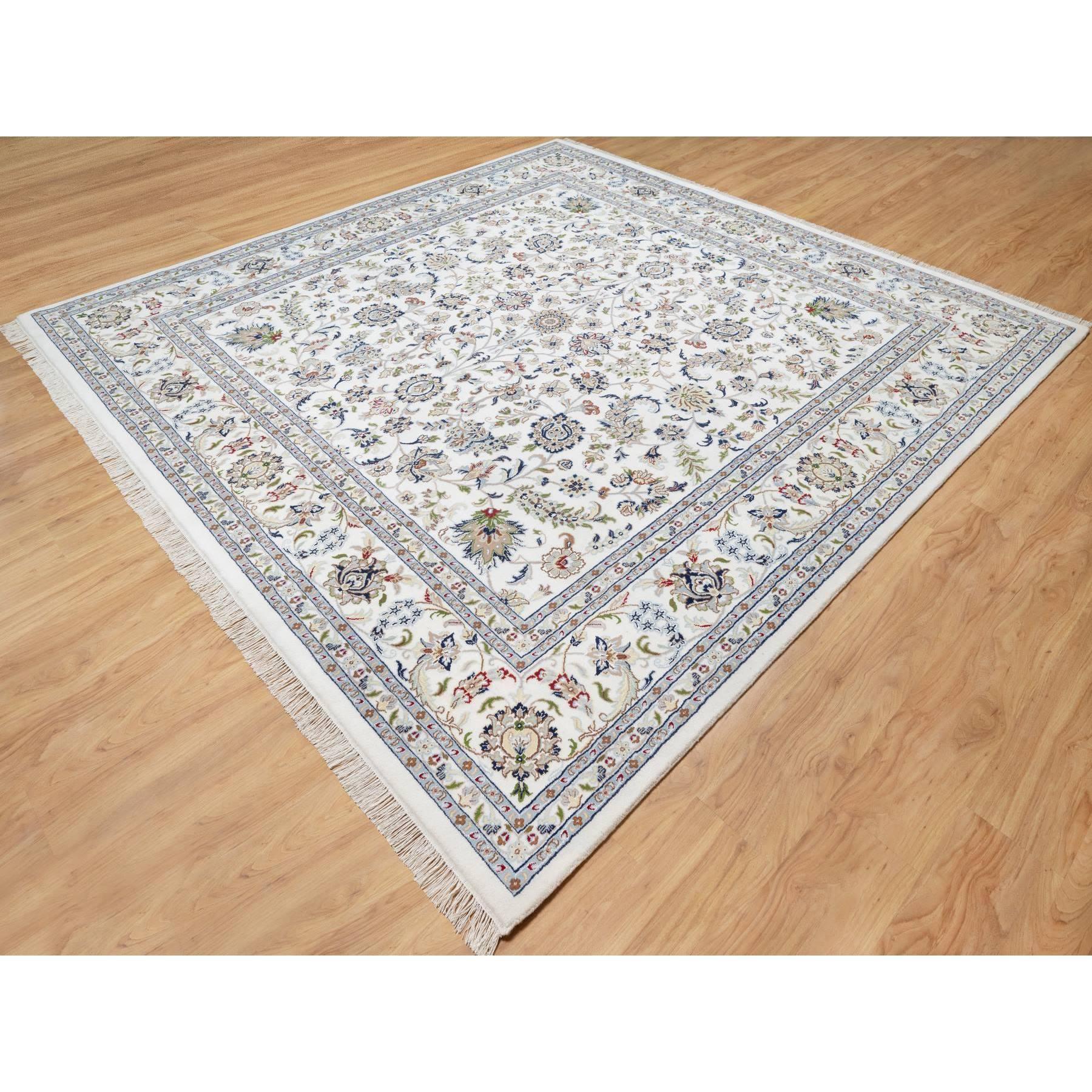 10'x10' Weißer, handgeknüpfter, quadratischer Teppich aus Wolle und Seide, 250 KPSI, Nain Design, Nain Design (Mittelalterlich) im Angebot