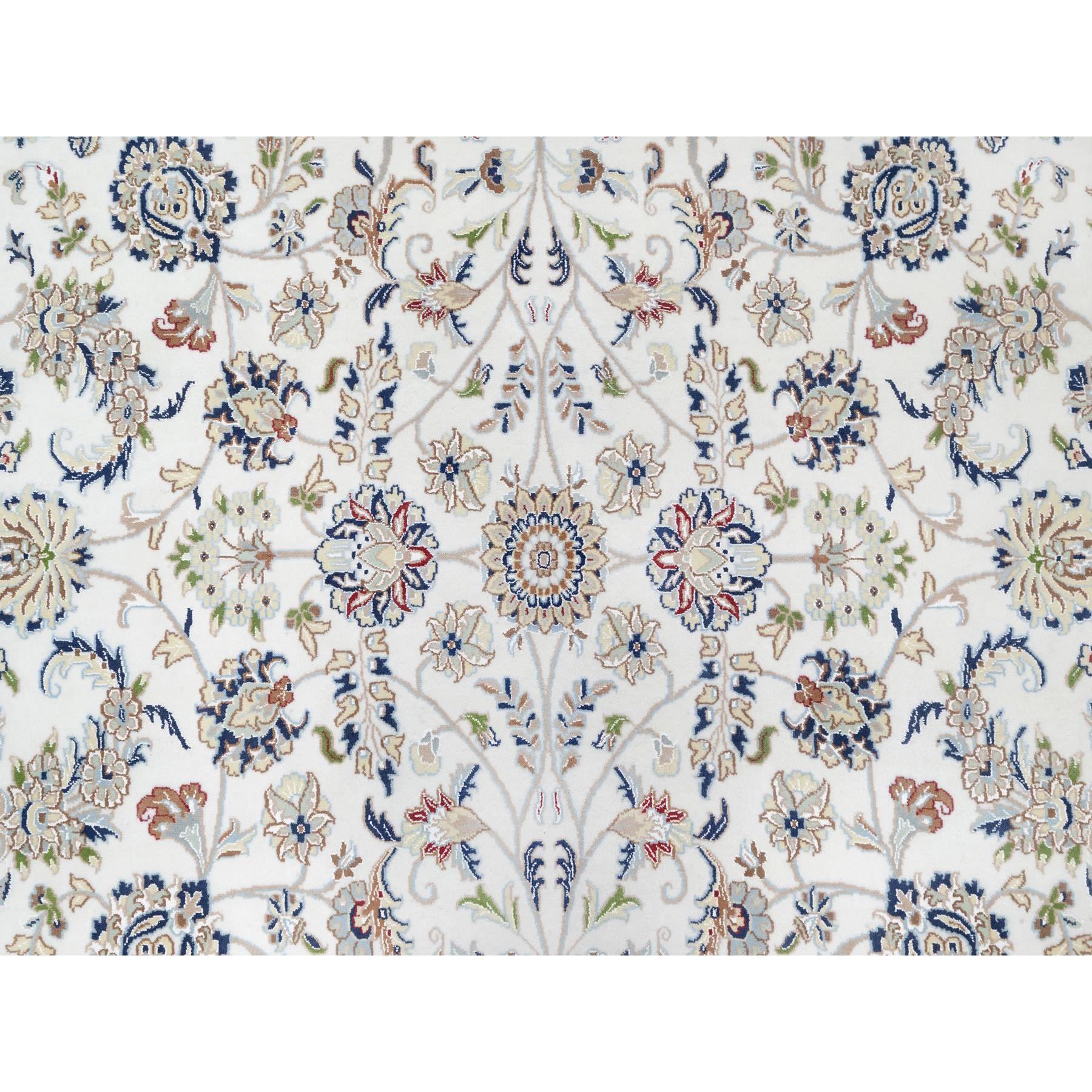 10'x10' Weißer, handgeknüpfter, quadratischer Teppich aus Wolle und Seide, 250 KPSI, Nain Design, Nain Design im Angebot 1