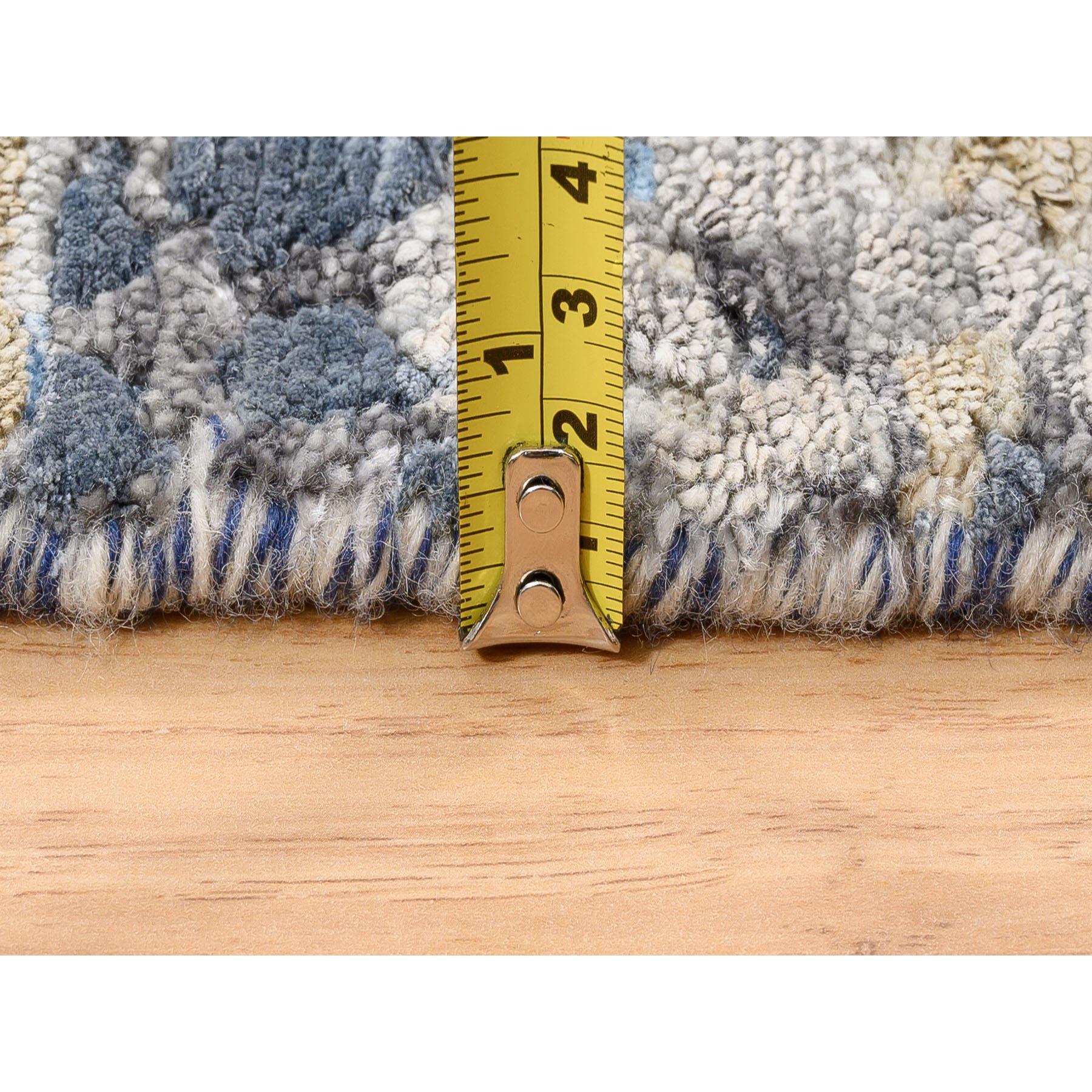 Tapis carré en laine et soie bleu abstrait avec design mosaïque noué à la main 10'x10'. en vente 3