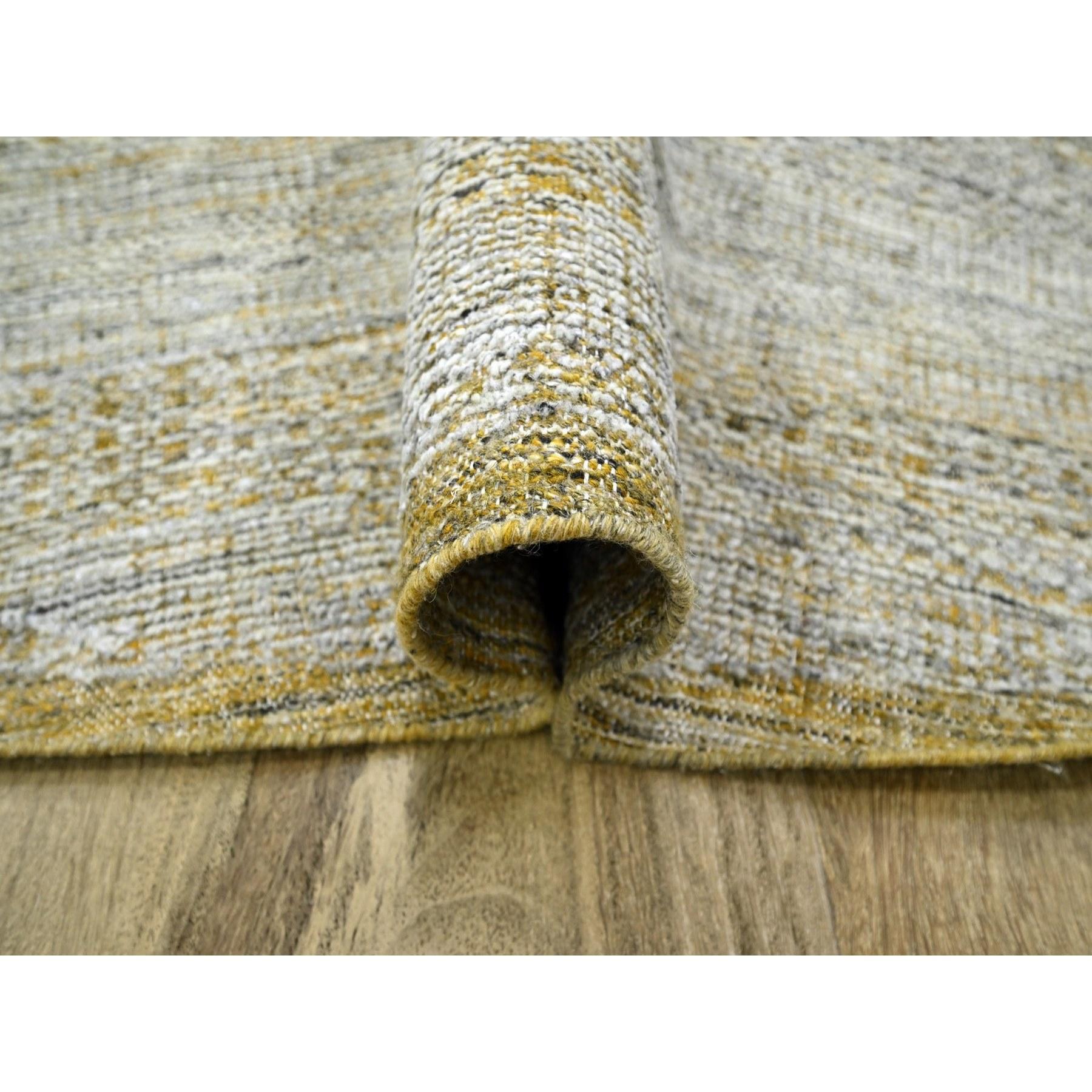 10'x10' Tappeto orientale rotondo giallo in pura lana ossidata con disegno di erba annodato a mano In condizioni Nuovo in vendita a Carlstadt, NJ