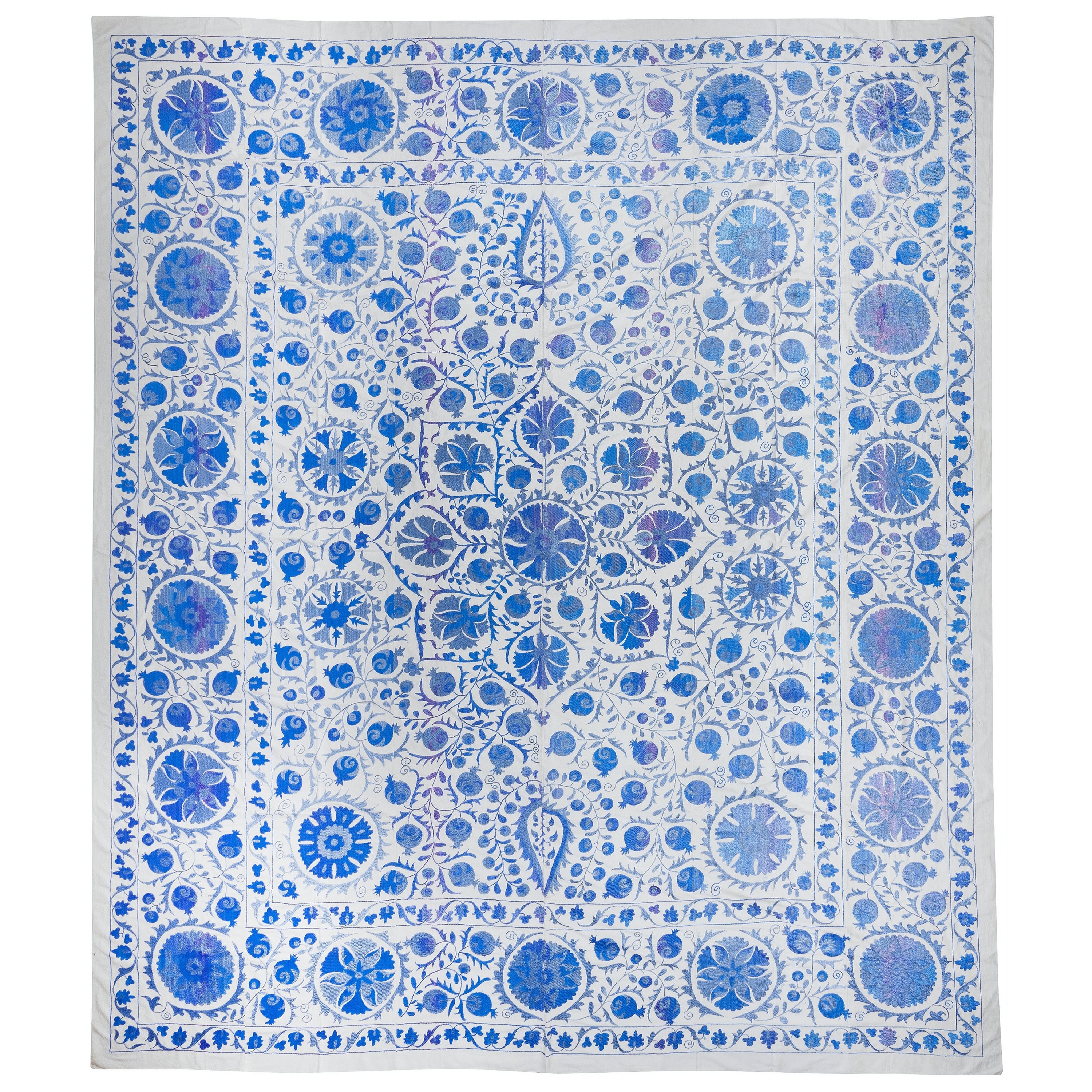 10x11.8 ft Rare Size Wandbehang aus Seide mit Stickerei, moderner türkischer Suzani-Bettbezug