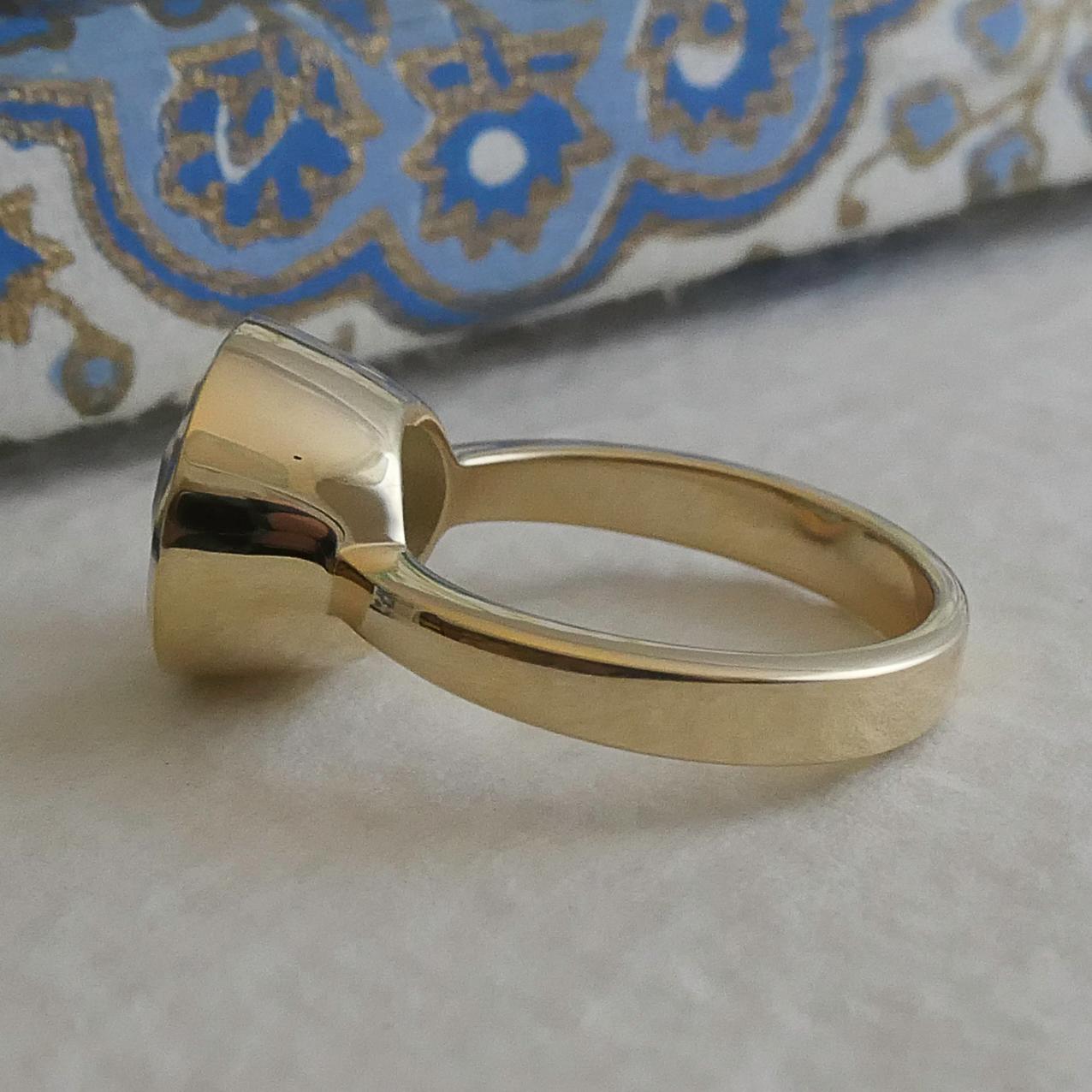 Bague aigue-marine ovale facettée 10 x 12 mm en or jaune 14 carats - Taille 7 en vente 1