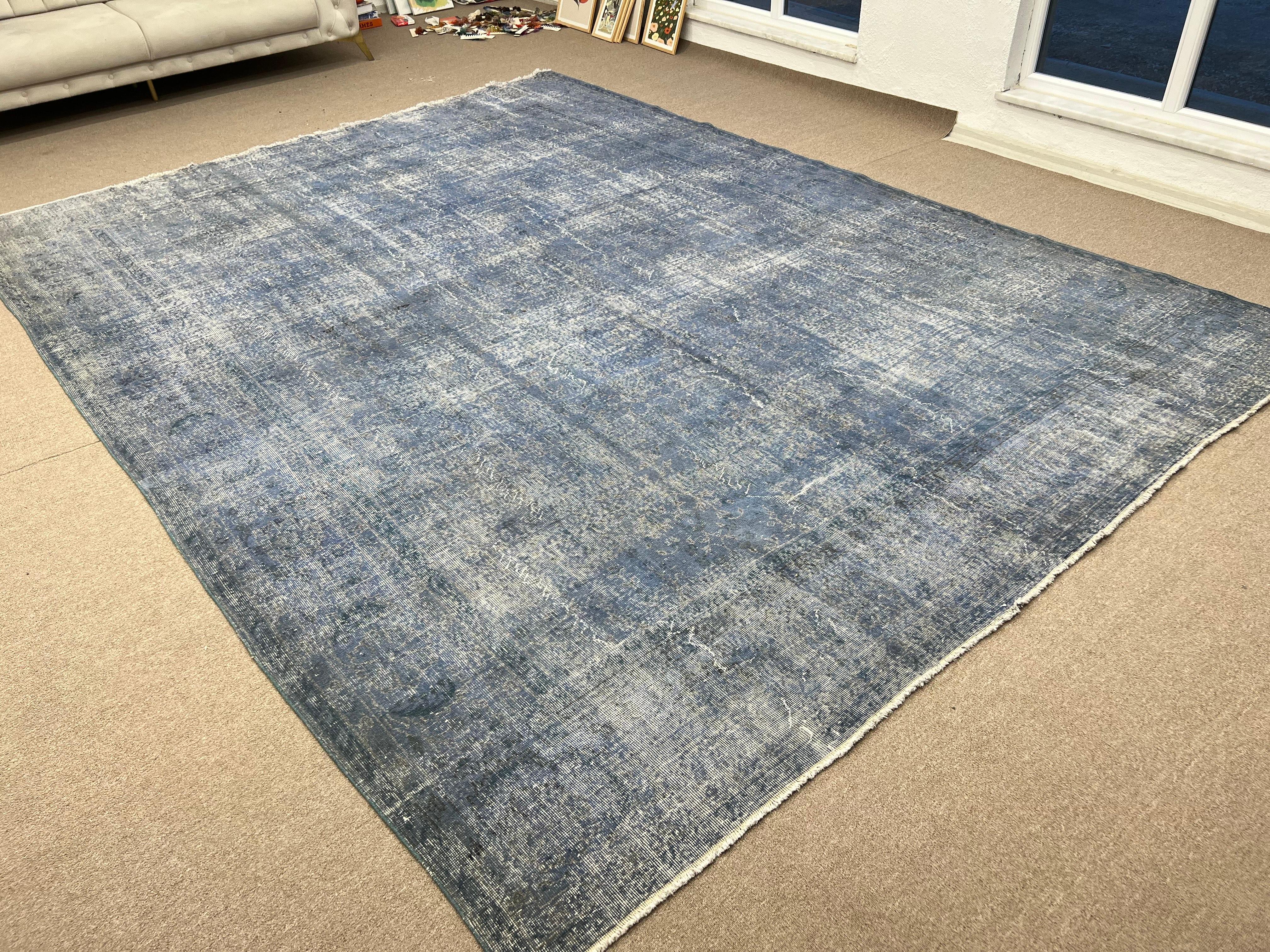10x13 Ft Light Blue Handmade Turkish Large Area Rug, Modern Living Room Carpet In Good Condition For Sale In Spring Valley, NY