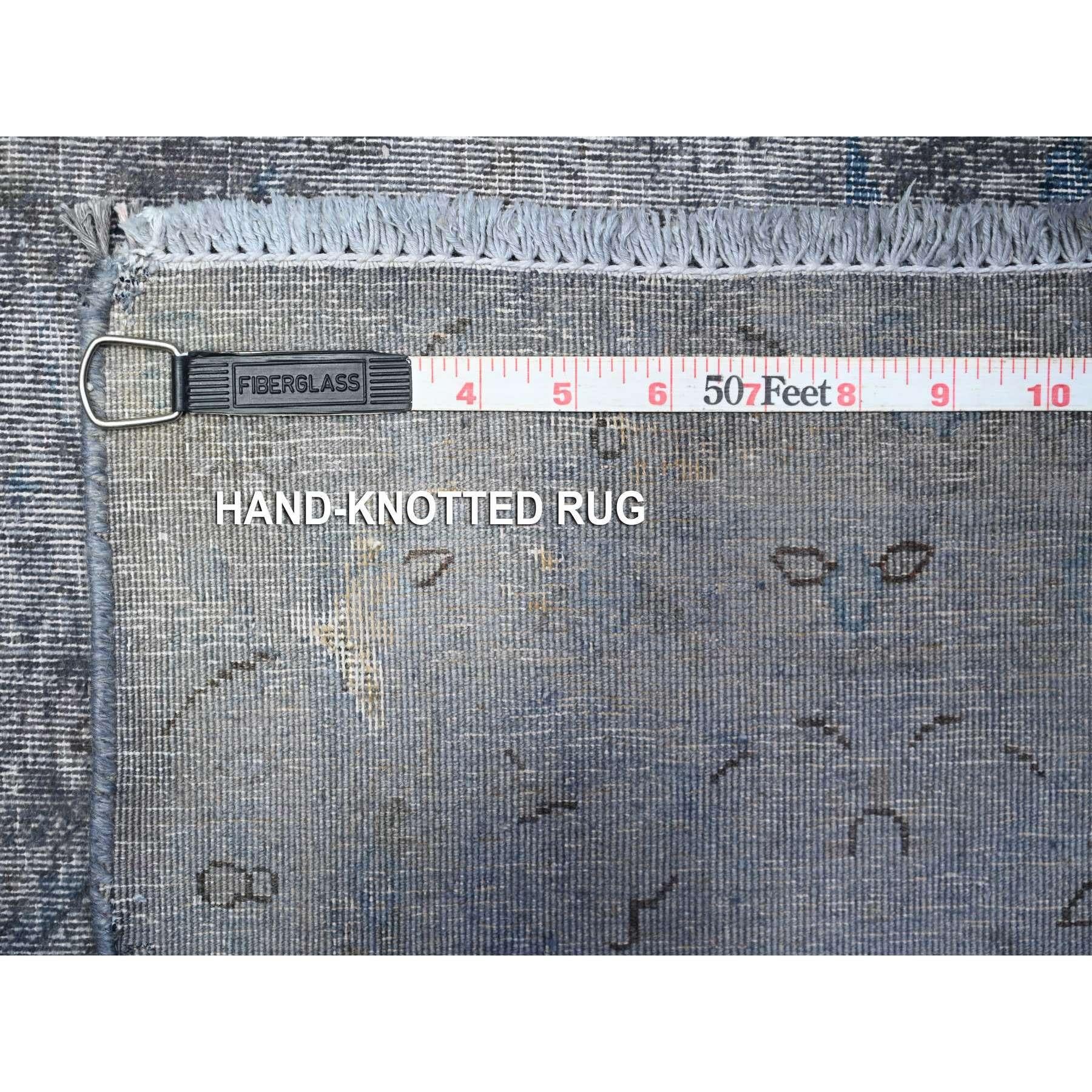 10'x13' Grauer handgeknüpfter persischer Kerman-Teppich aus aller Wolle mit überzogenem Vintage-Wollflor im Angebot 4