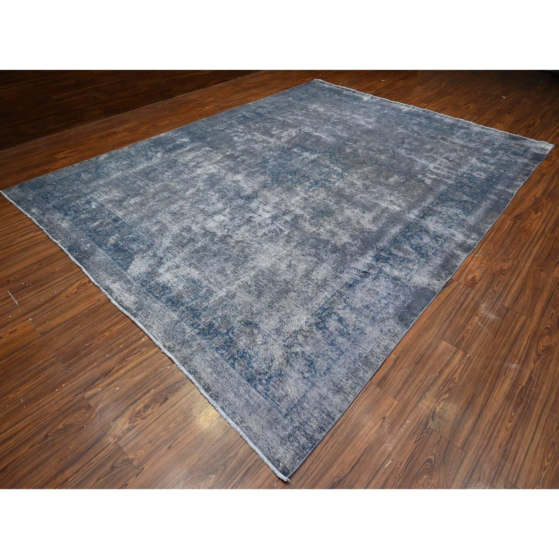 10'x13' Grauer handgeknüpfter persischer Kerman-Teppich aus aller Wolle mit überzogenem Vintage-Wollflor (Mittelalterlich) im Angebot