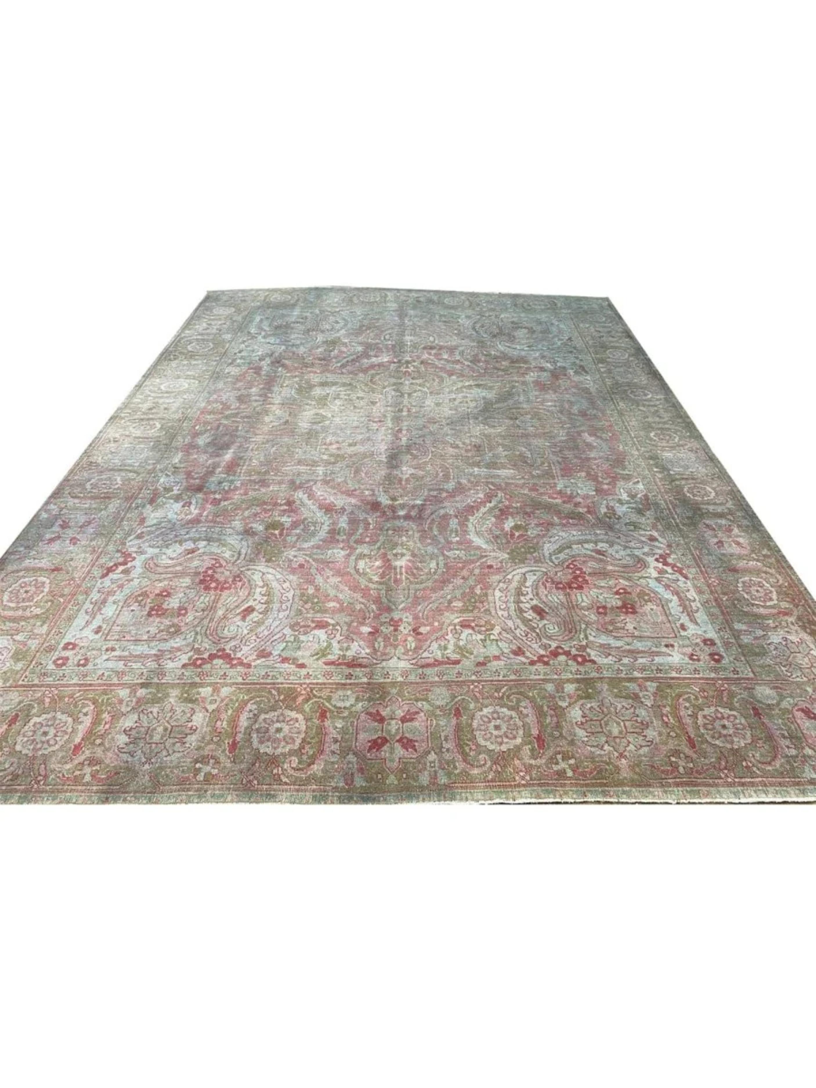 Other 10x13 Hand Knotted Old Heriz Area Rug For Sale