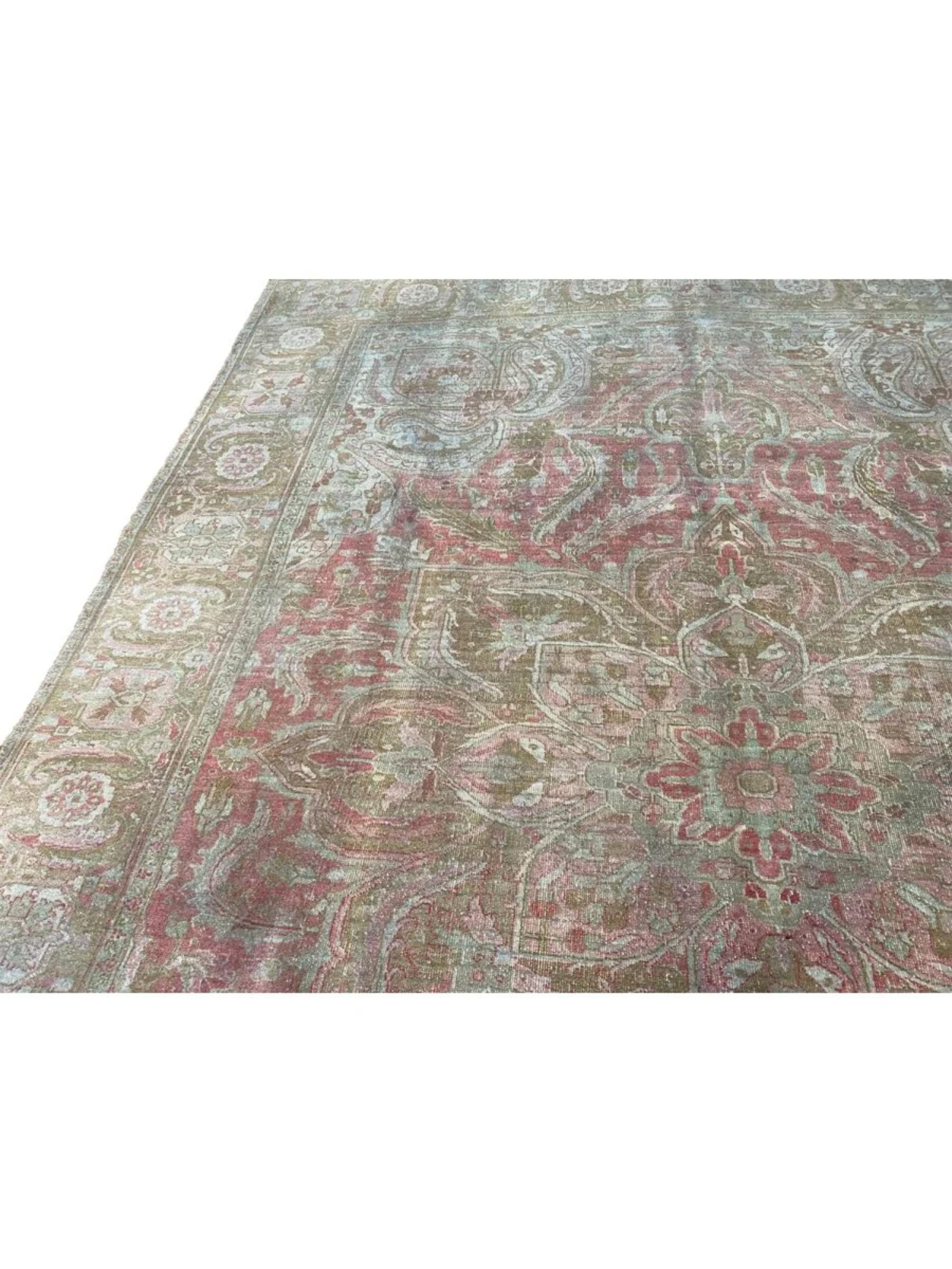 10x13 Hand Knotted Old Heriz Area Rug For Sale 1