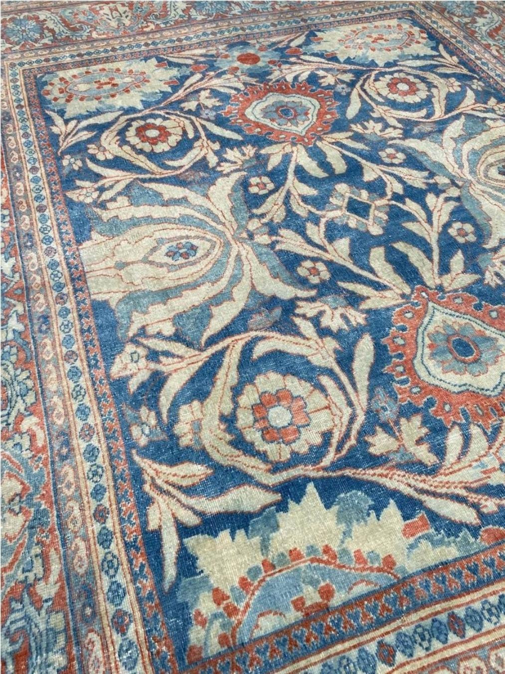 10x13 Hand-Knotted Old Persian Sultanabad Area Rug In Excellent Condition For Sale In Dallas, TX
