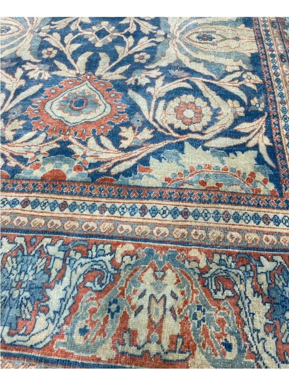 Late 17th Century 10x13 Hand-Knotted Old Persian Sultanabad Area Rug For Sale