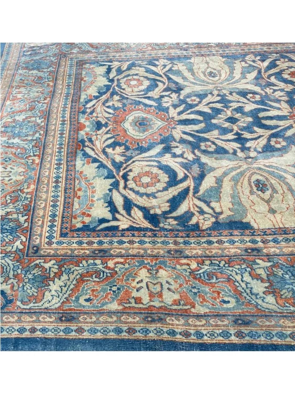 Wool 10x13 Hand-Knotted Old Persian Sultanabad Area Rug For Sale