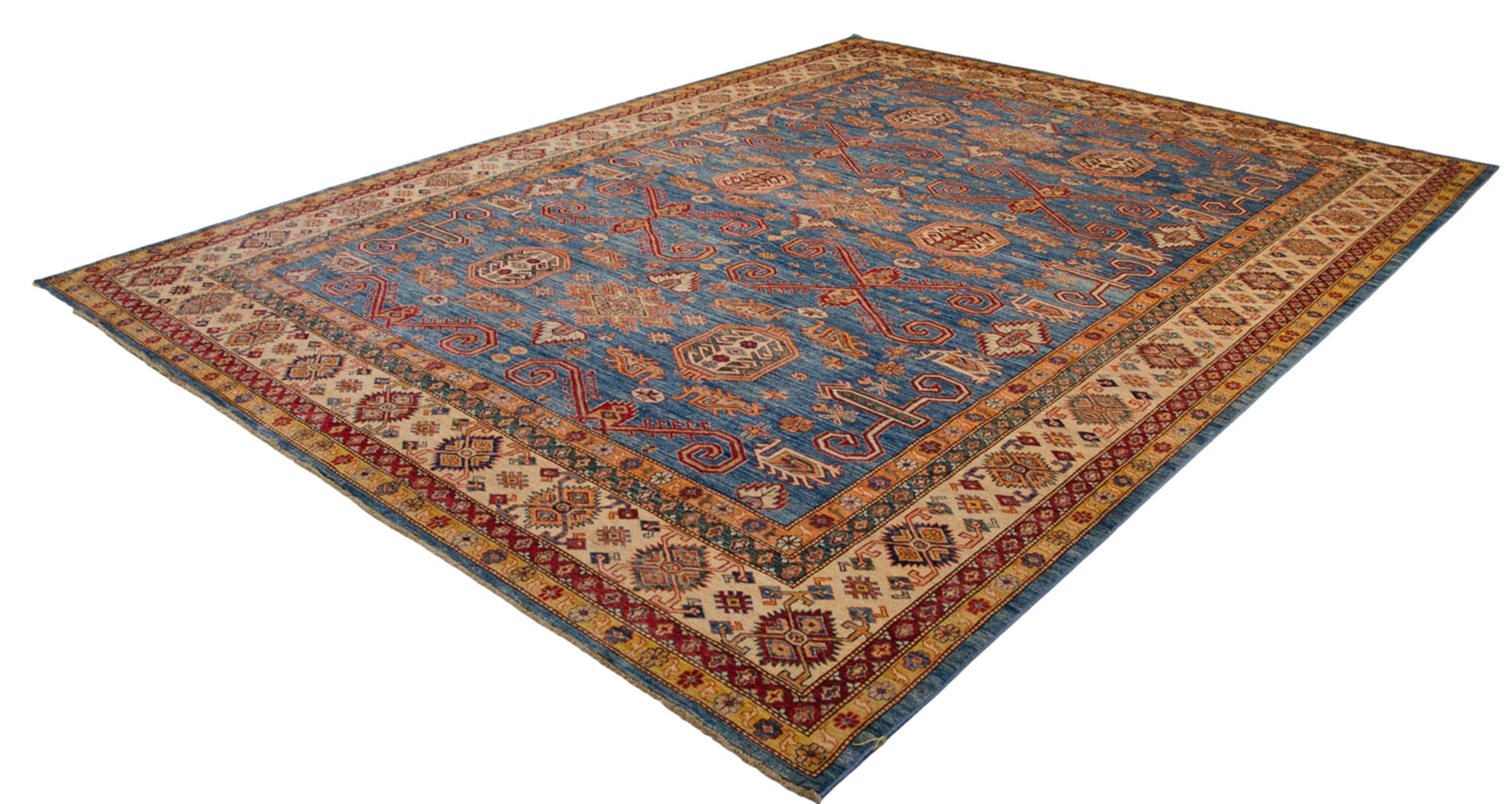 New Fine Pakistani Caucasian Design Carpet In New Condition For Sale In Katonah, NY