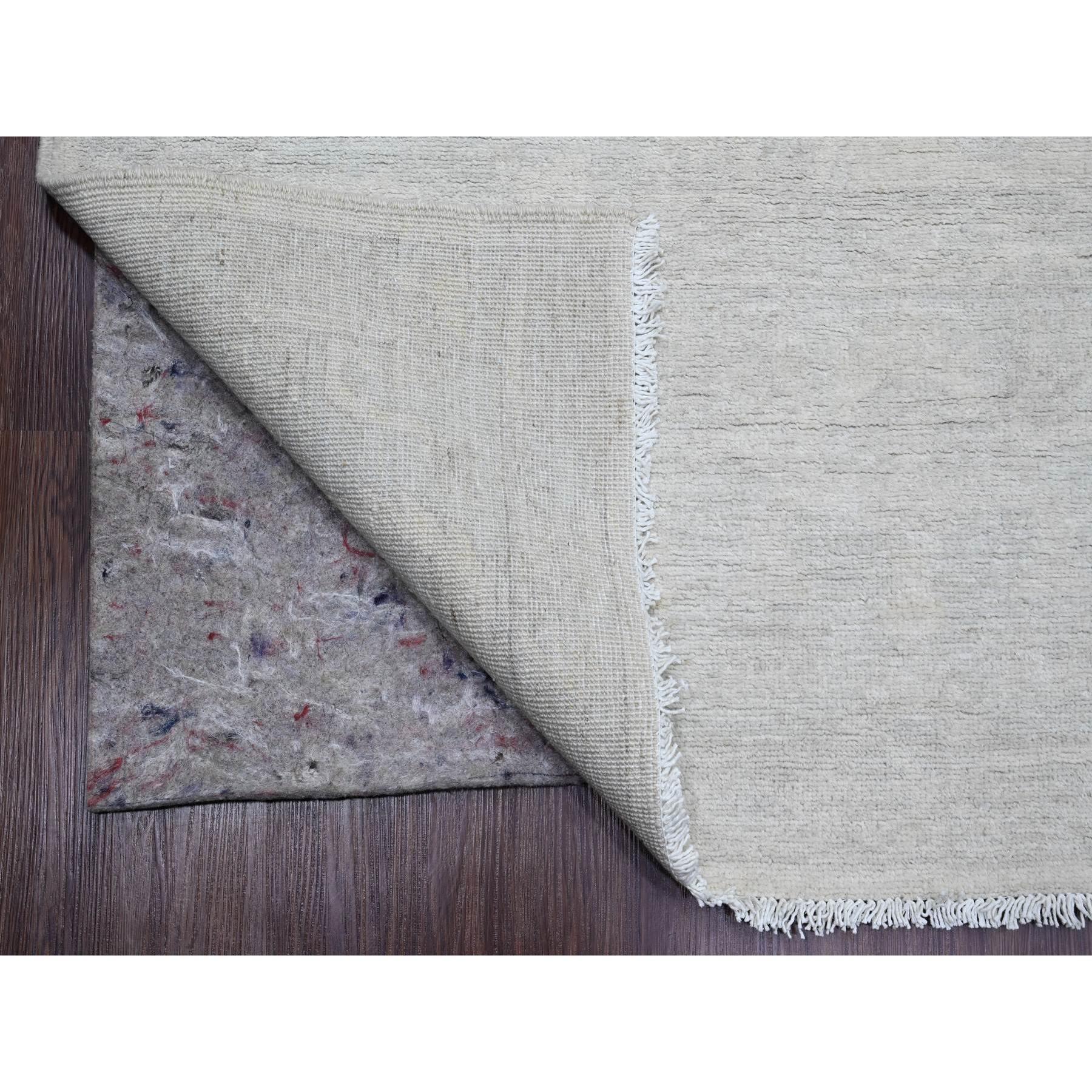 10'x13' Weißer Stone Washed Peshawar All Over Pattern Handgeknüpfter Teppich aus reiner Wolle (Afghanisch) im Angebot