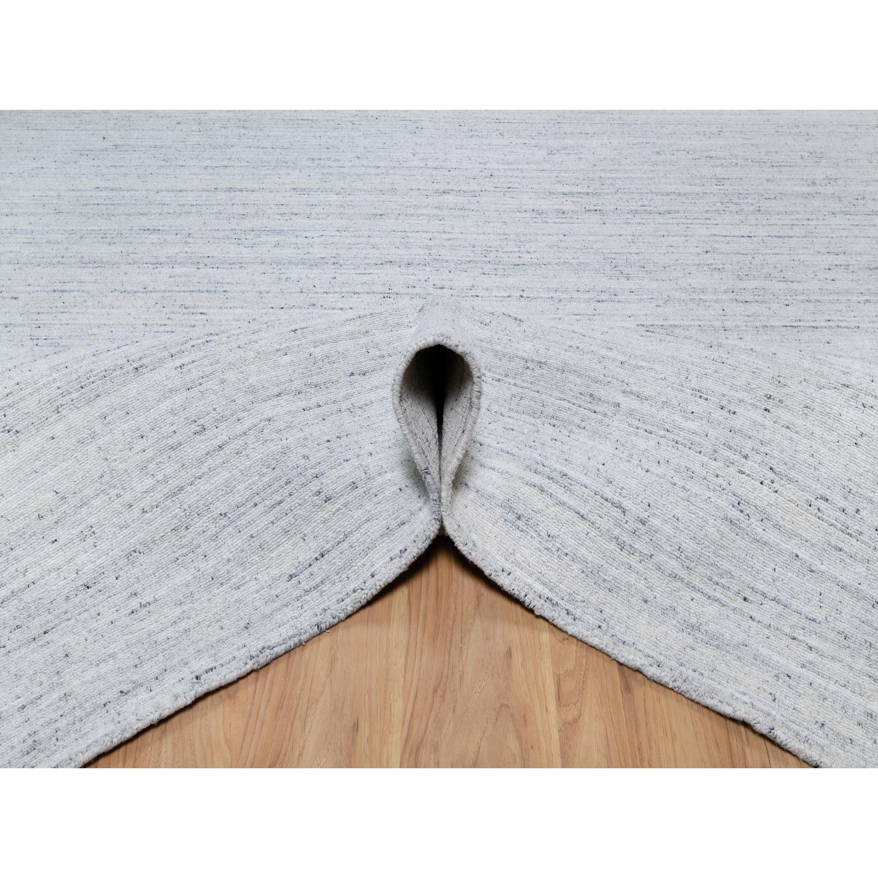 10'x13'10' Frost Gray Hand Loomed Modern Striae Design Tone on Tone Wool Rug In New Condition For Sale In Carlstadt, NJ