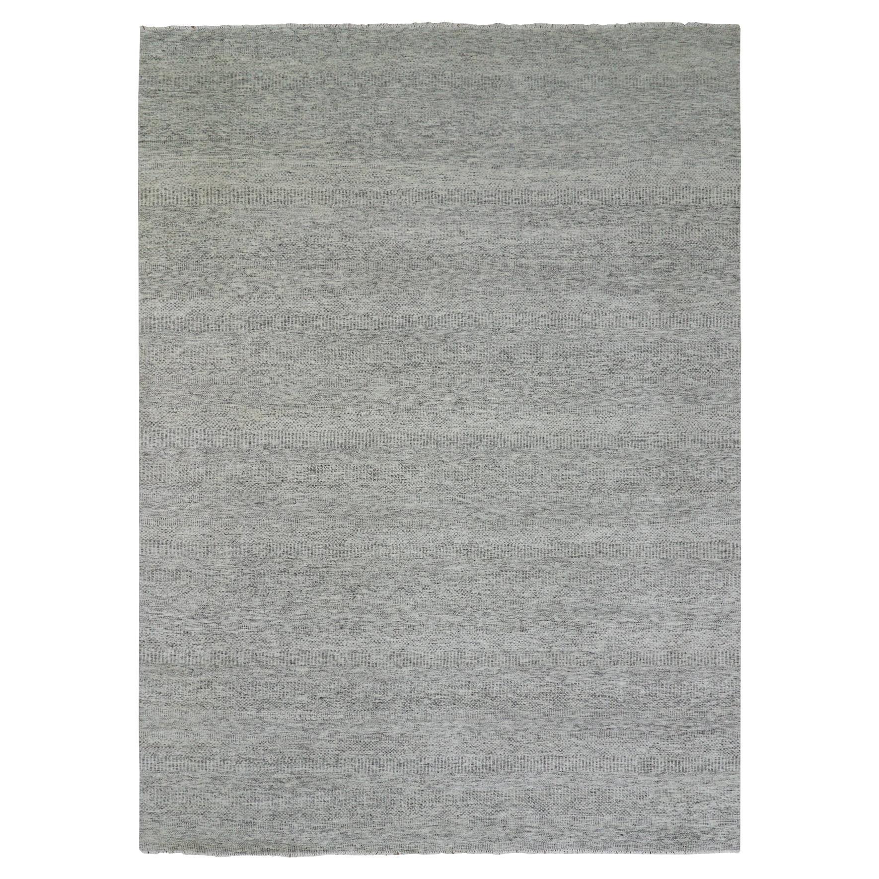 10'x13'10" Grauer handgeknüpfter orientalischer Teppich aus weicher natürlicher Wolle mit modernem Grasdesign