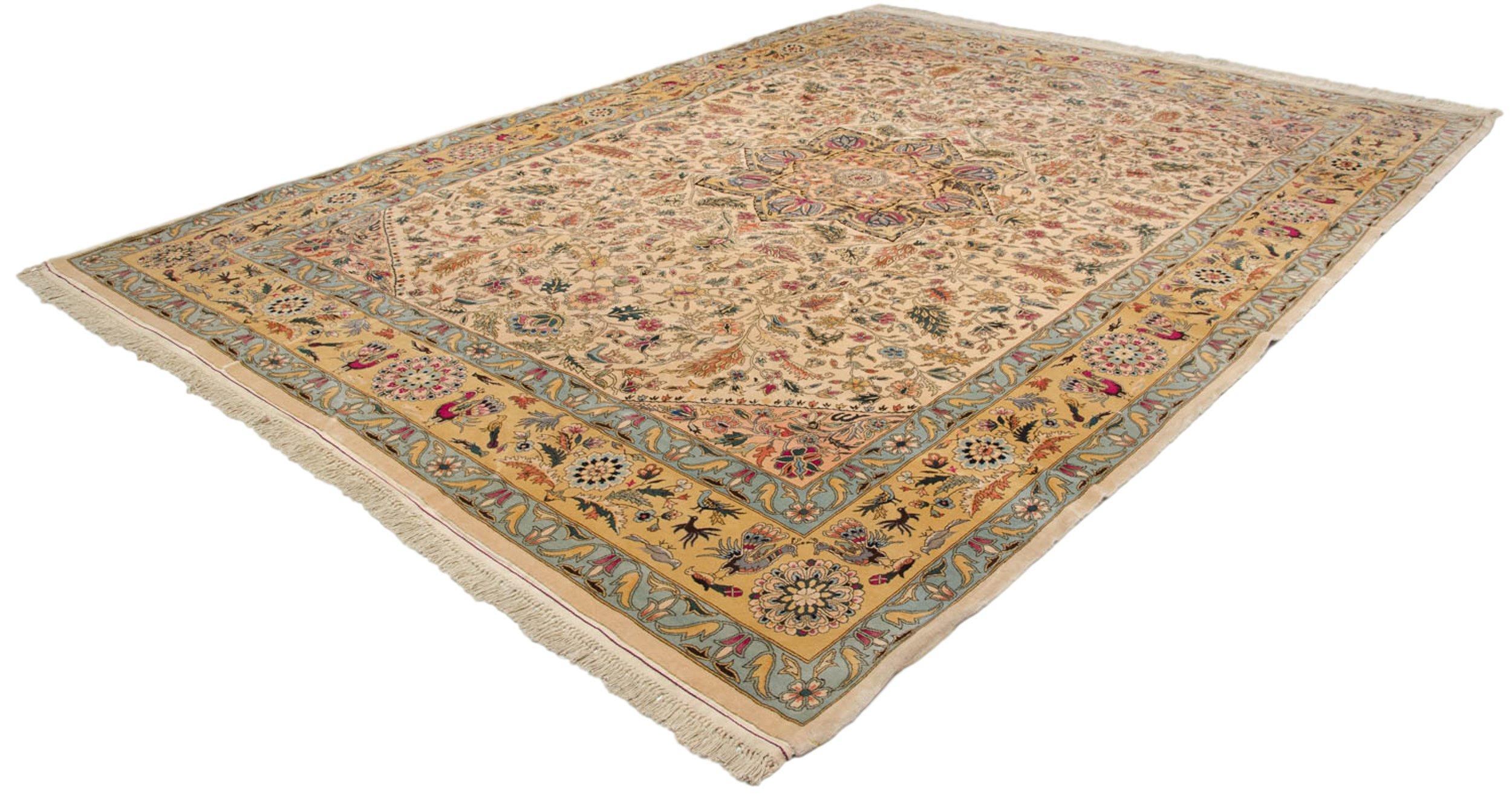 Vintage Fine Bulgarian Isfahan Design Carpet For Sale 4
