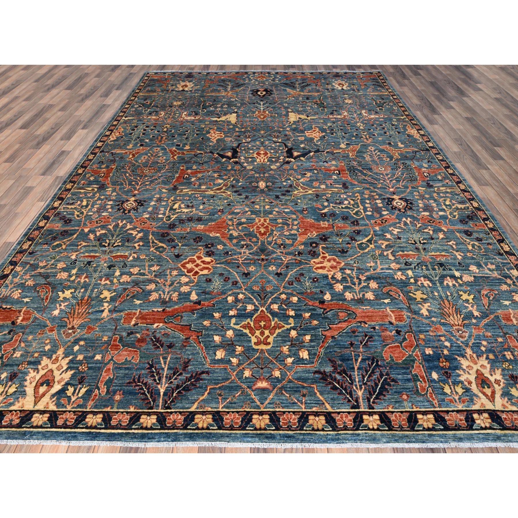 Bleu stellaire, qualité Aryana, Bijar Design/One, laine de haute montagne, noué à la main, teintures végétales, poil doux, densément tissé, tapis d'Orient
Matières premières : Laine
Latex : Pas de poils 
hauteur : 0,25 pouces
Style :