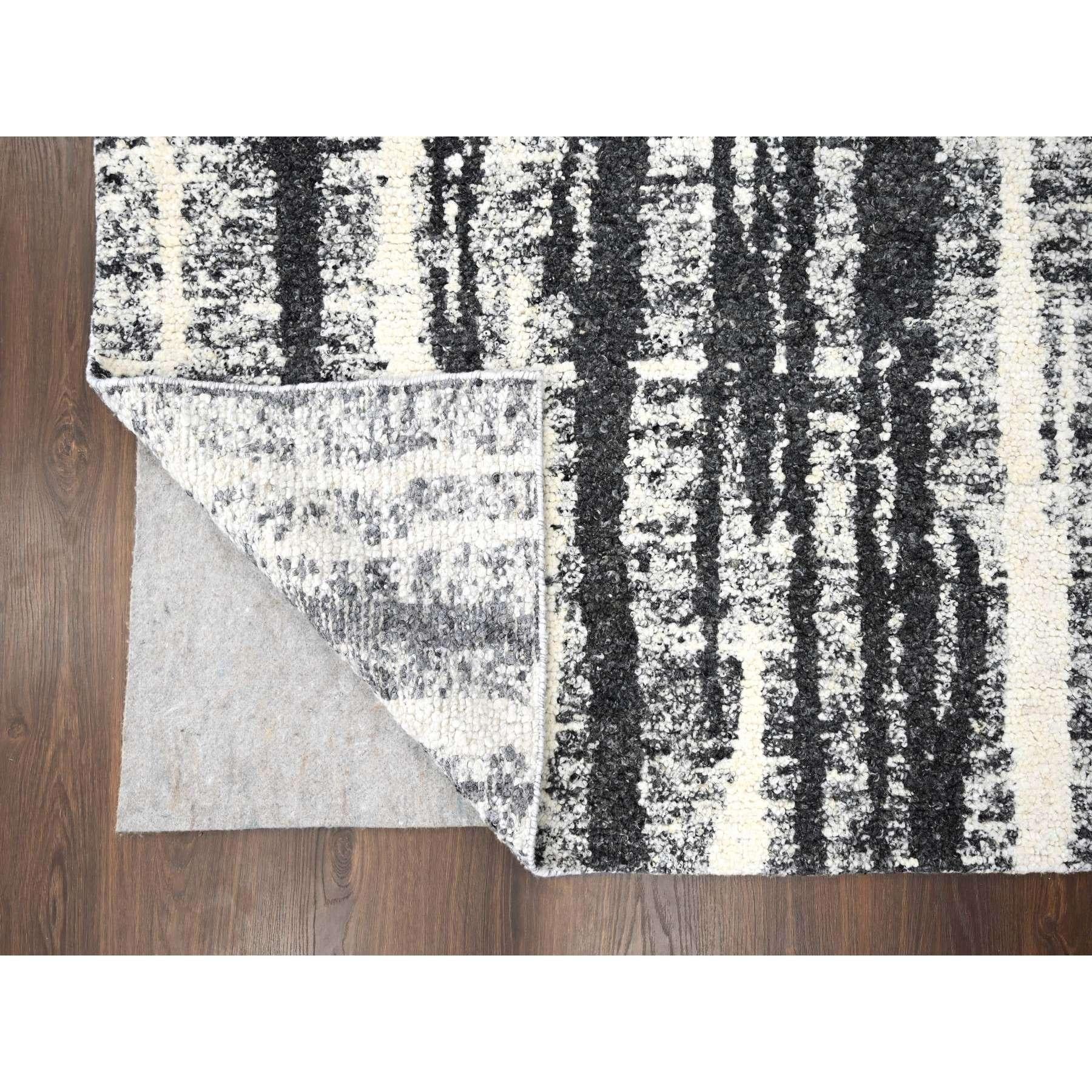 Indiano Tappeto orientale annodato a mano con design moderno in lana avorio e nero 10'x13'8