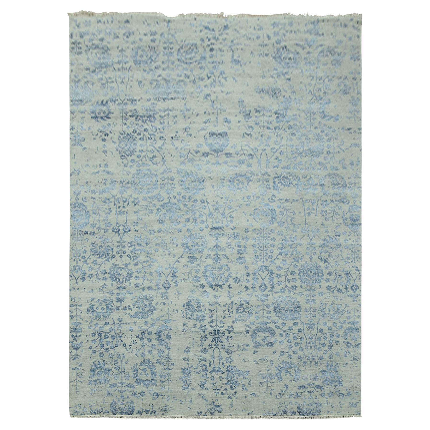 10'x13'8" Silber mit blauem, gebürstetem, persischem Design aus Wolle und Seide, handgeknüpfter Teppich