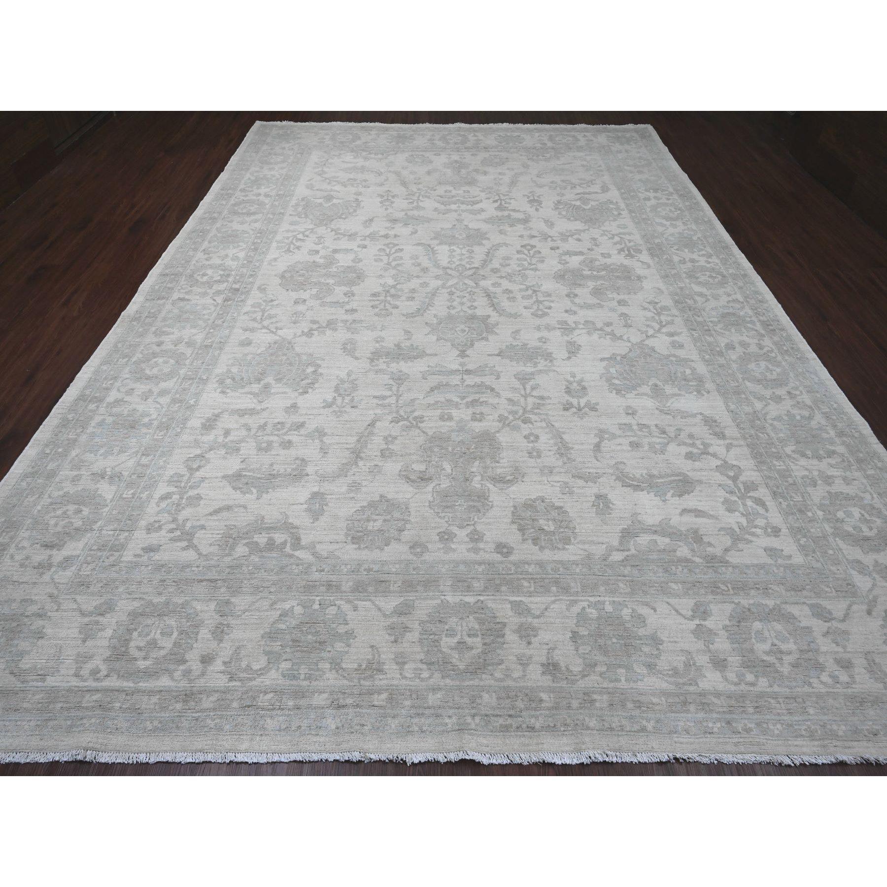 Cotone bianco, Peshawar lavato con motivo all over, tinture naturali, 100% lana, annodato a mano, Tappeto orientale
Materiali primari: Lana
Lattice: No Pile 
altezza: 0,25 pollici
Stile: Di transizione
Colore primario: Avorio
Colori secondari: