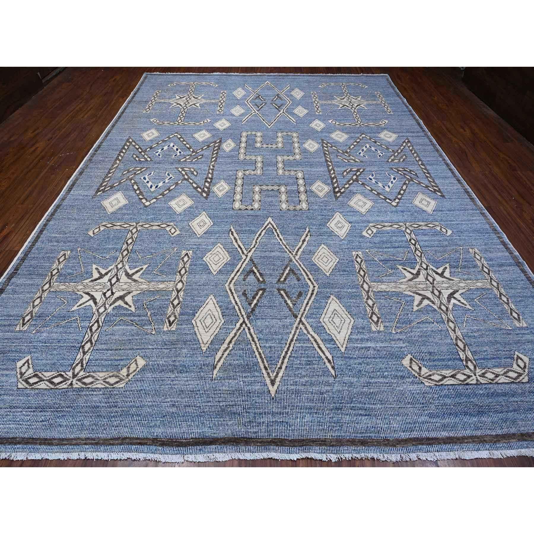 This is a truly genuine one-of-a-kind Fine Peshawar, Hand Knotted, Pure Wool, Oriental Rug. It has been Knotted for months and months in the centuries-old weaving craftsmanship techniques by expert artisans.
Primary materials: Wool
Latex: No Pile