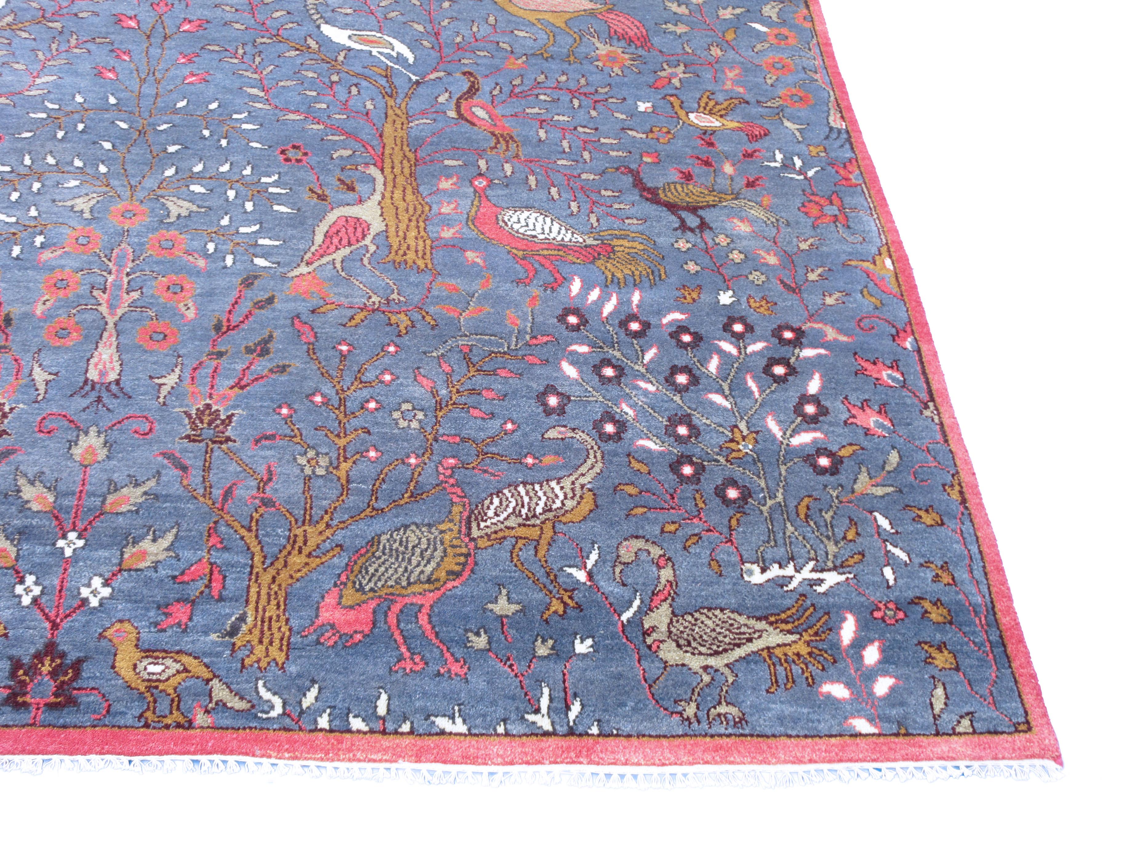 Blue Bird Design Rug In New Condition For Sale In Laguna Hills, CA