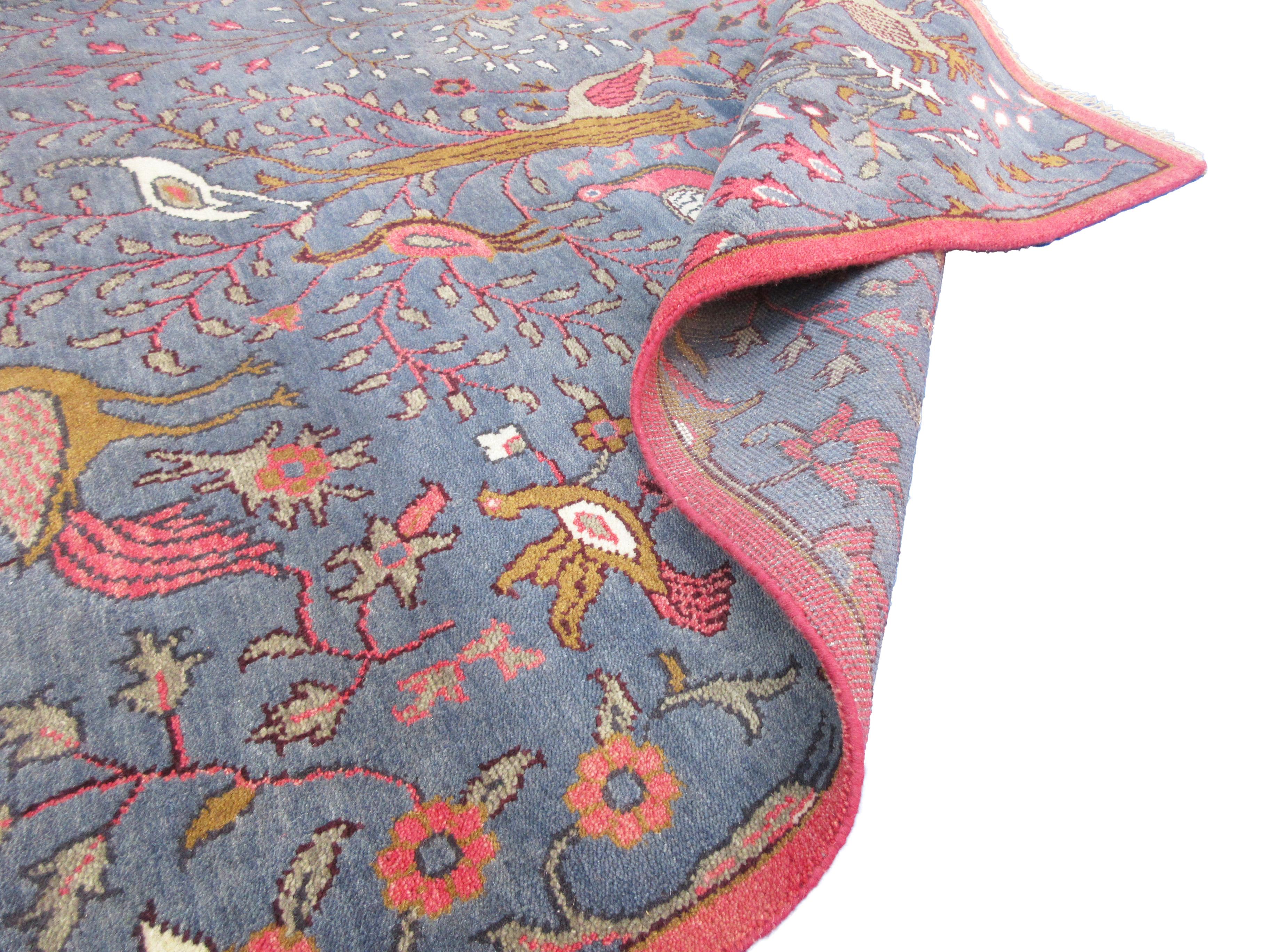 Blauer Vogel Designteppich (Wolle) im Angebot