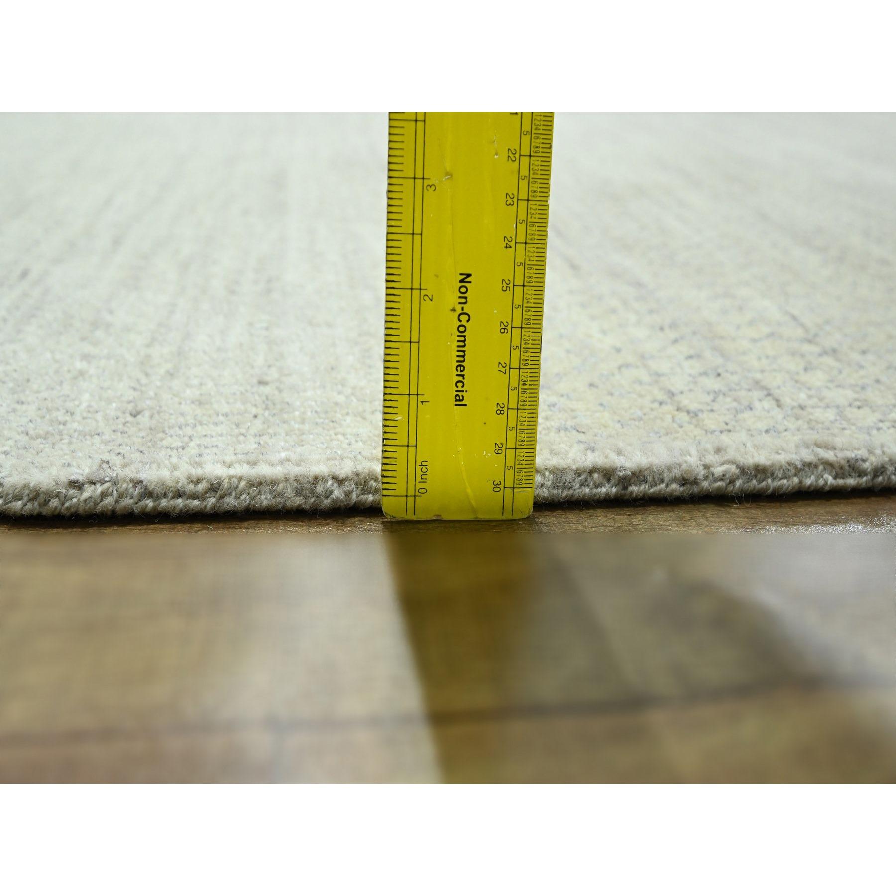 Tapis d'Orient en laine et soie 10'x14' Bone White Modern Grass Design Hand Knotsted Wool & Silk en vente 2