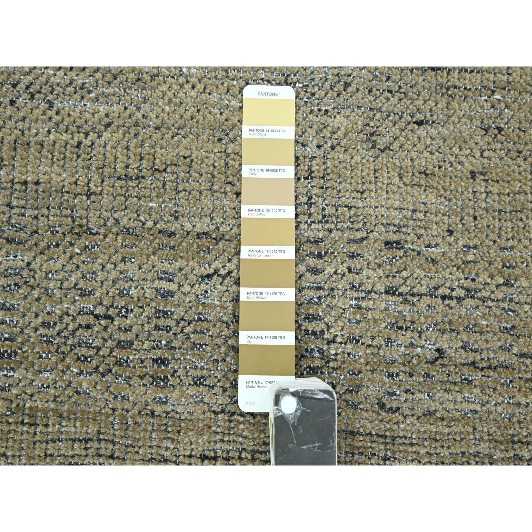 10'x14' Alfombra Oriental de Lana Anudada a Mano con Diseño de Hierba Marrón y Negra Oxidada Siglo XXI y contemporáneo en venta