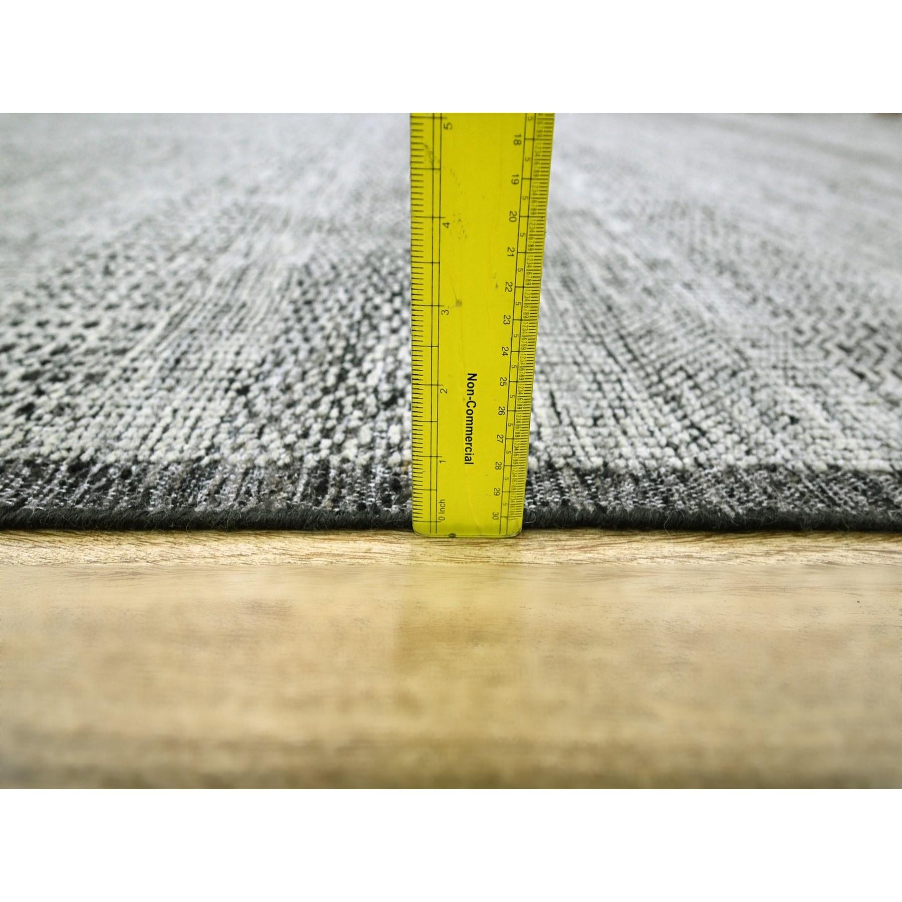 10'x14' Caviar Black Tapis oriental noué à la main en pure laine oxydée Grass Design/One en vente 2