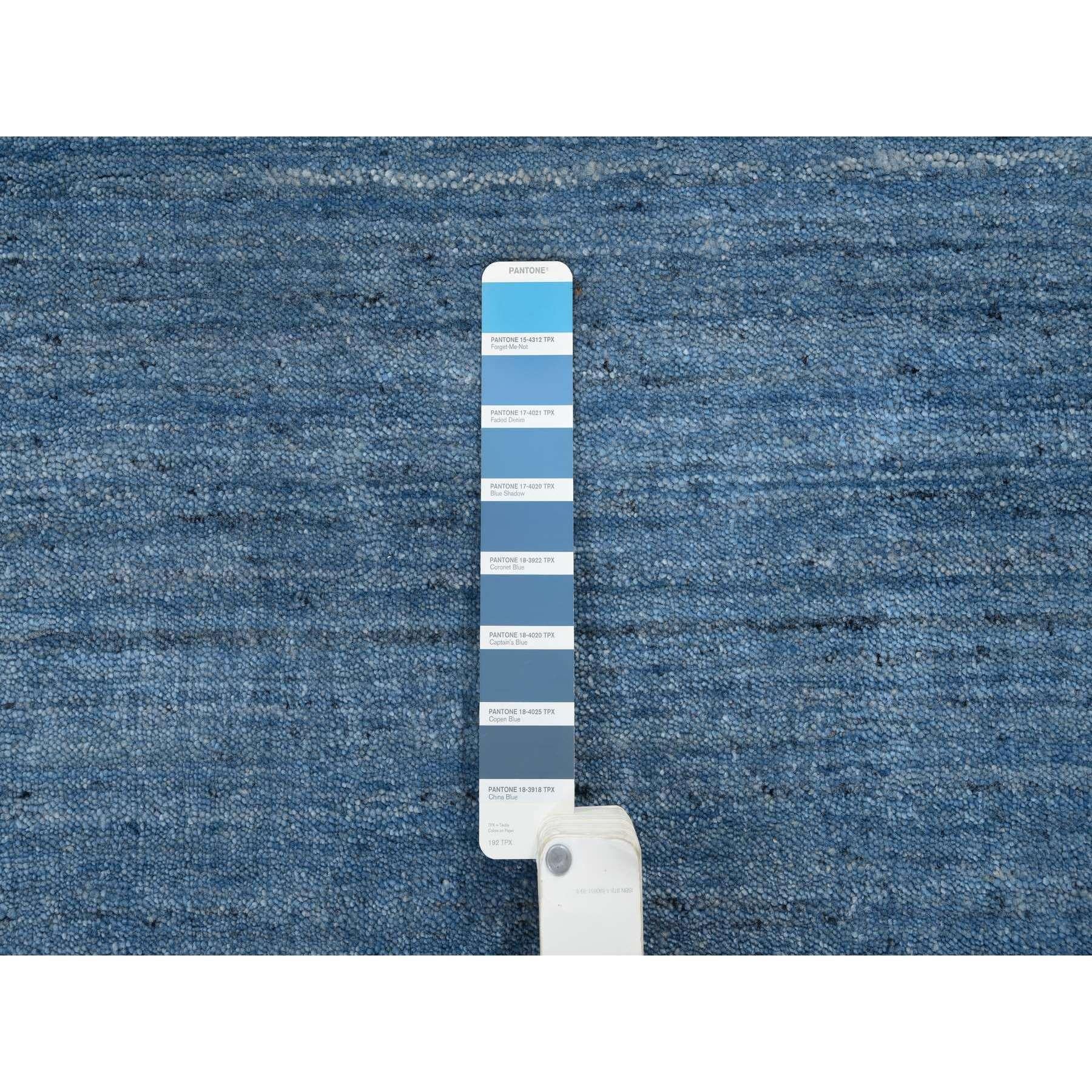 10'x14' Alfombra oriental de lana de diseño moderno tejida a mano azul vaquero tono sobre tono Lana en venta