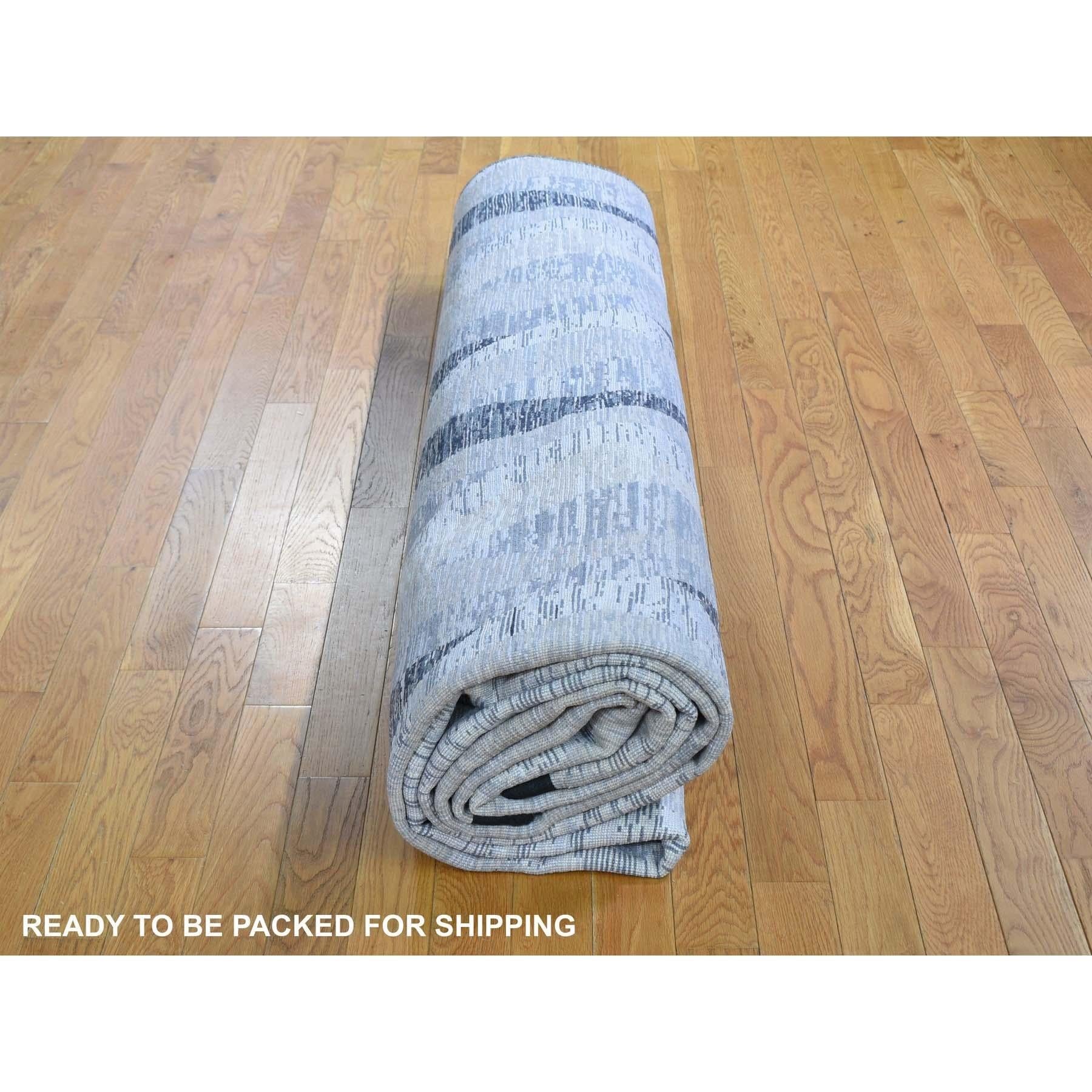 10'x14' DIMENSIONAL CURTAINS Gray Silk with Textured Wool Hand Knotted Rug For Sale 3