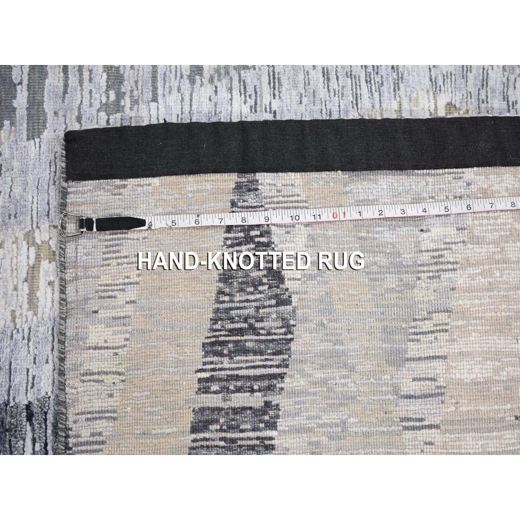 10'x14' DIMENSIONAL CURTAINS Gray Silk with Textured Wool Hand Knotted Rug For Sale 5