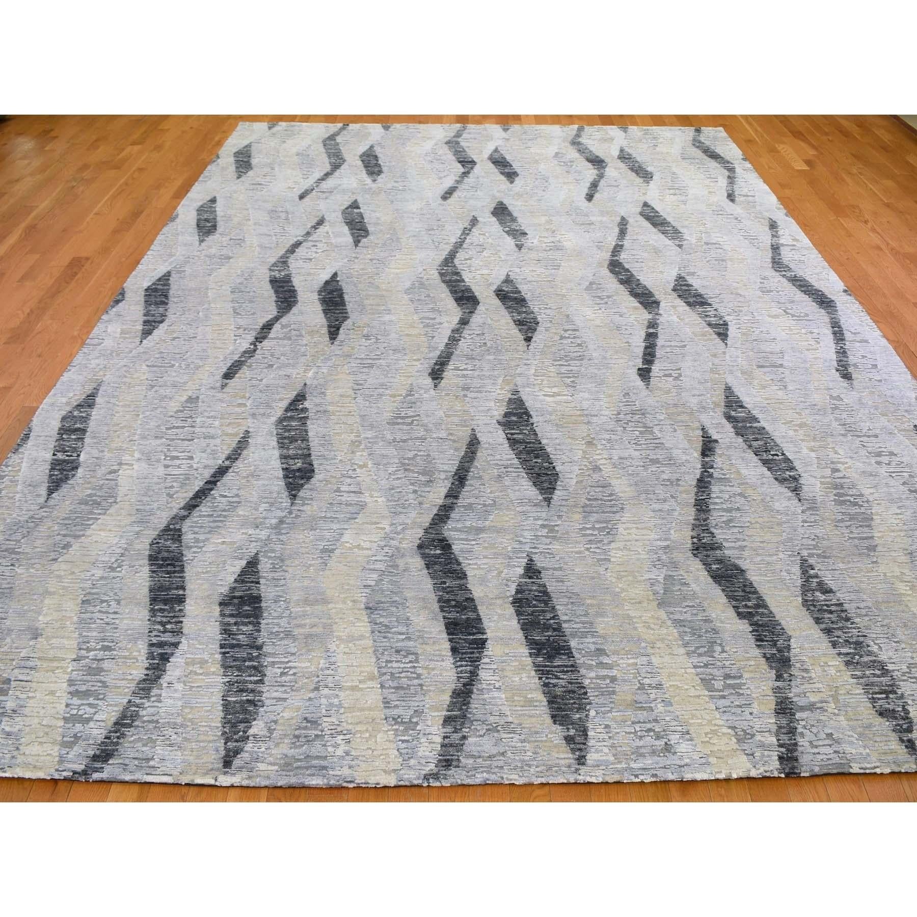 Modern 10'x14' DIMENSIONAL CURTAINS Gray Silk with Textured Wool Hand Knotted Rug For Sale
