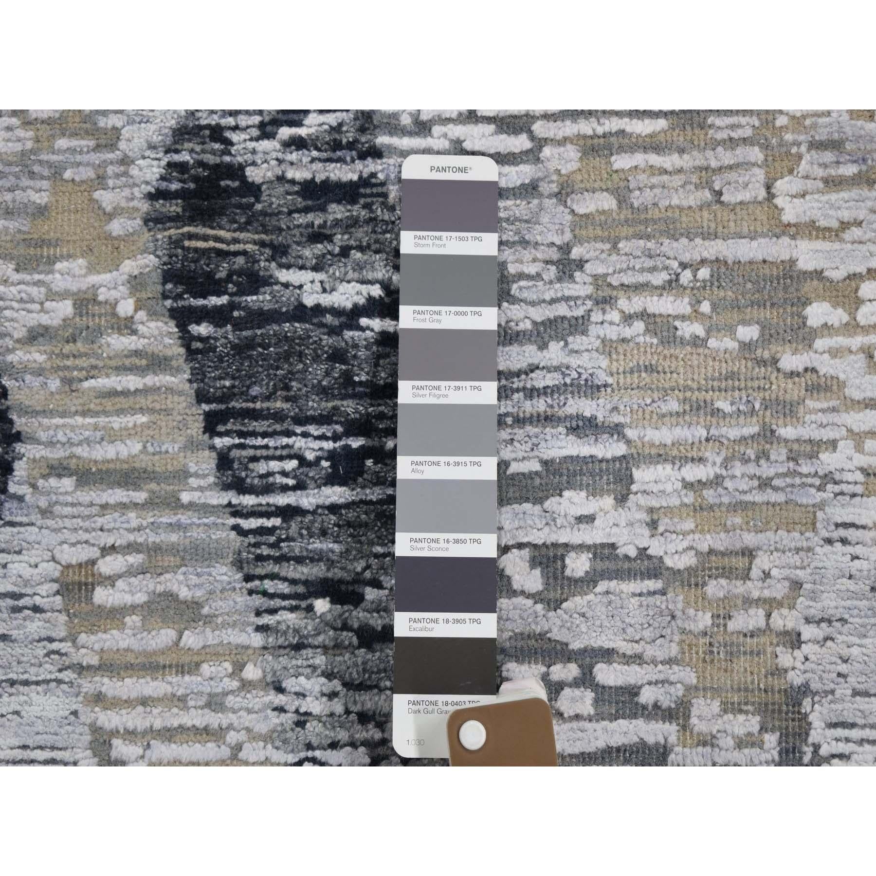 10'x14' DIMENSIONAL CURTAINS Gray Silk with Textured Wool Hand Knotted Rug For Sale 1
