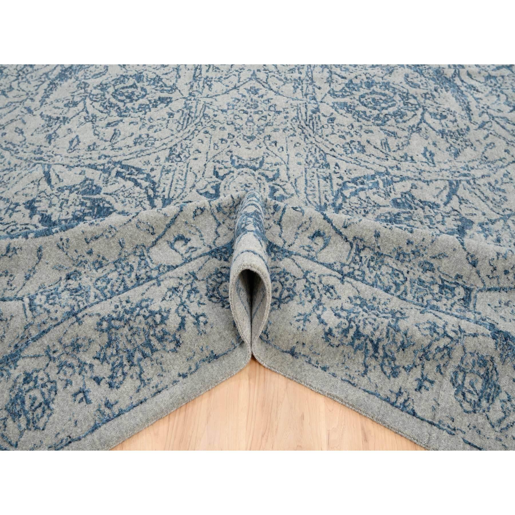 Tapis gris tissé à la main en laine Jacquard et soie végétale 10'x14'. Neuf - En vente à Carlstadt, NJ