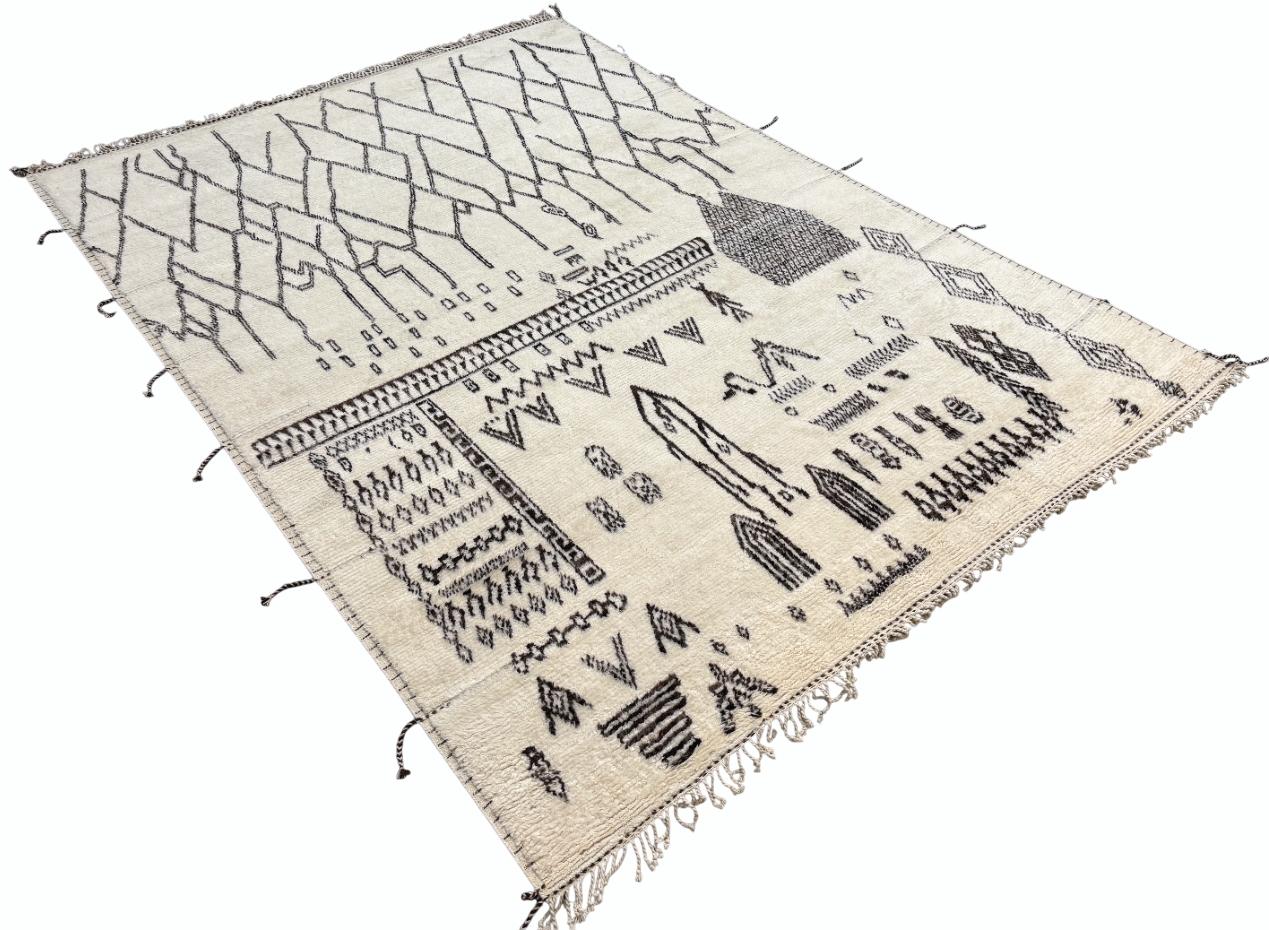 Modern 10x14 Ft Handmade Moroccan style Rug. All Natural Wool. Custom Options Available For Sale