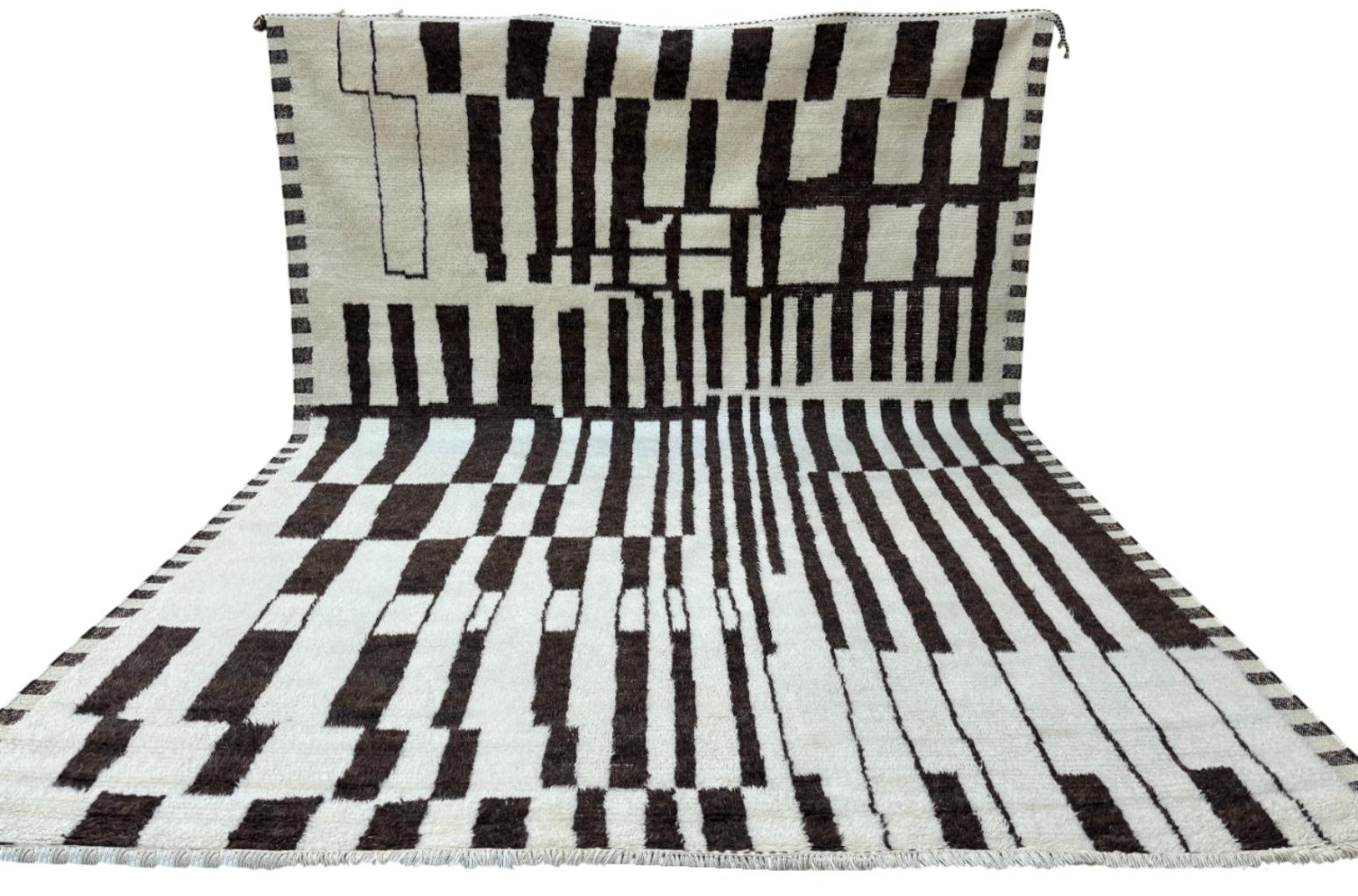 Alfombra moderna marroquí de estilo bereber de 10x14 pies. Opciones personalizadas disponibles. 100% Lana Turco en venta