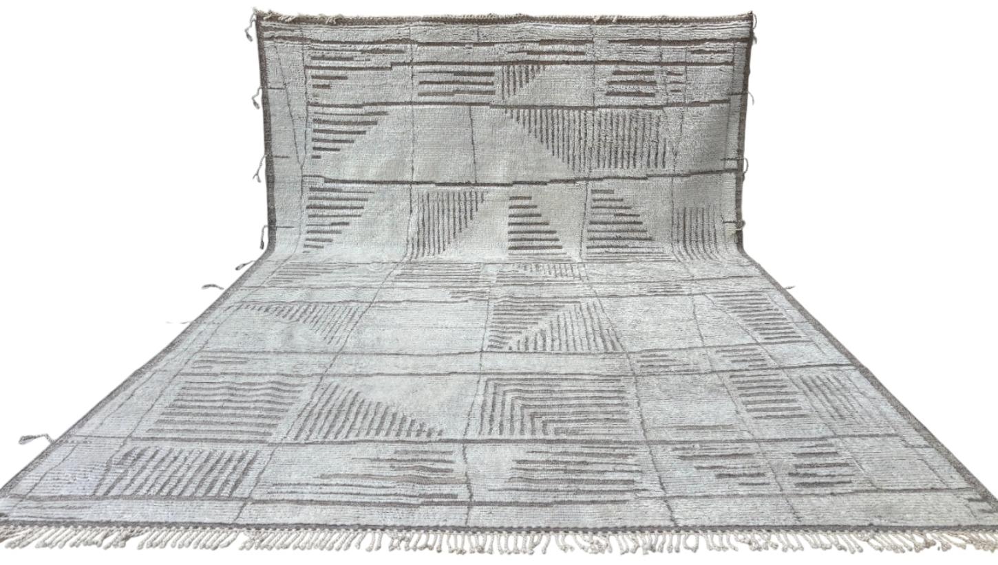Hand-Knotted 10x14 Ft Modern Moroccan style Handmade Rug, 100% Wool. Custom Options Available For Sale