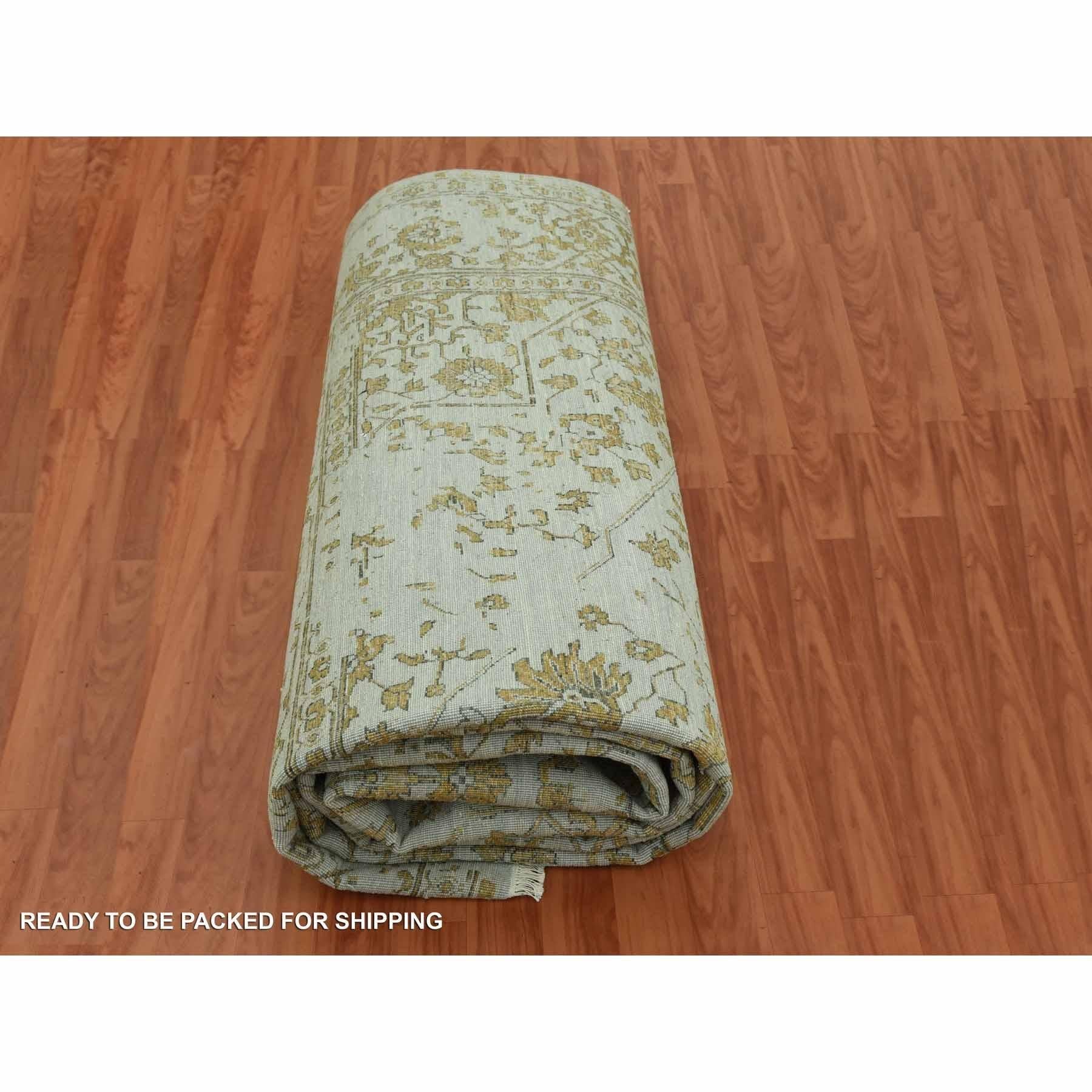 10'x14' Grauer handgeknüpfter gebrochener persischer gelöschter Heriz Design Woll- und Seidenteppich im Angebot 3