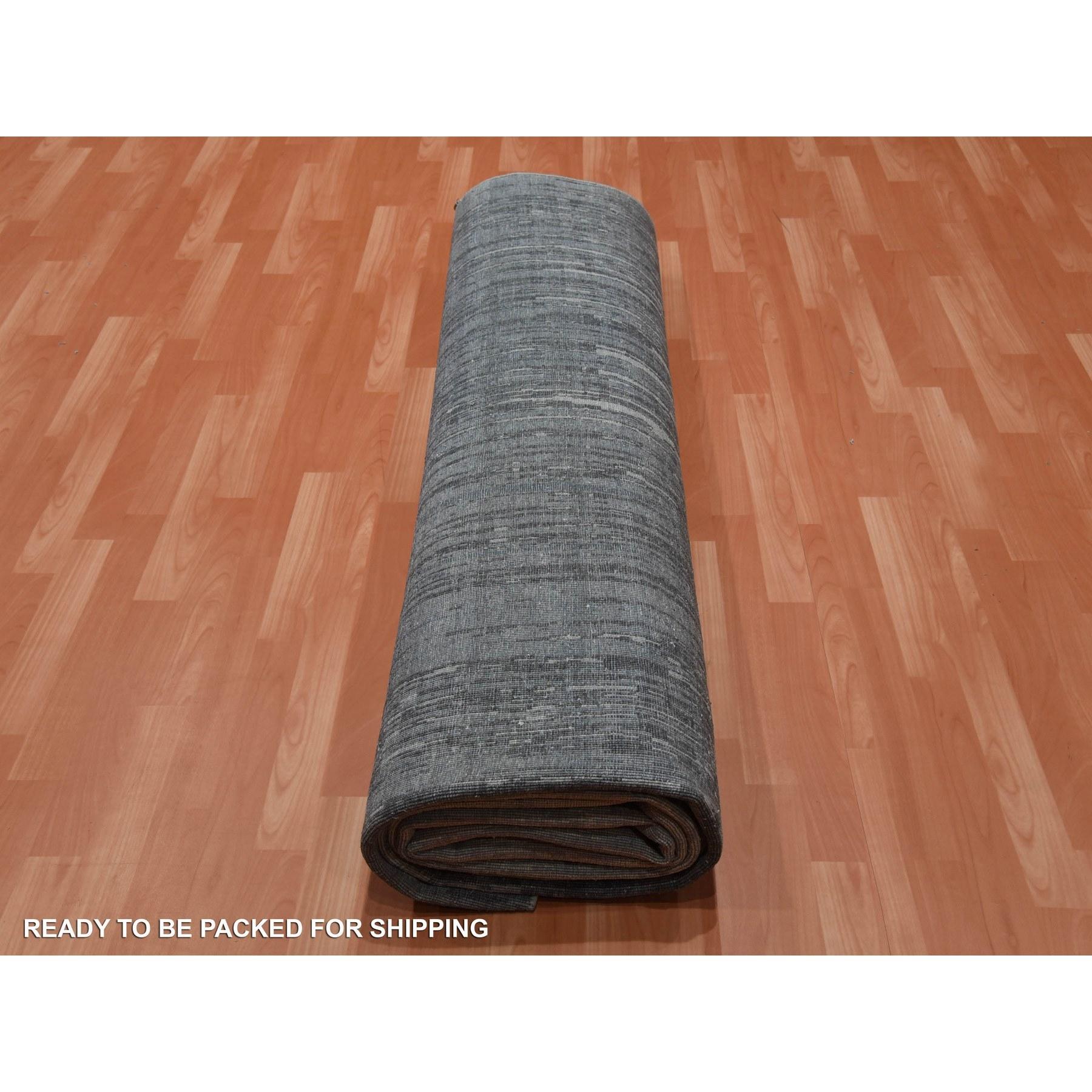 Tappeto orientale 10'x14' grigio a disegno verticale Ombre in pura seta e lana annodata a mano in vendita 2