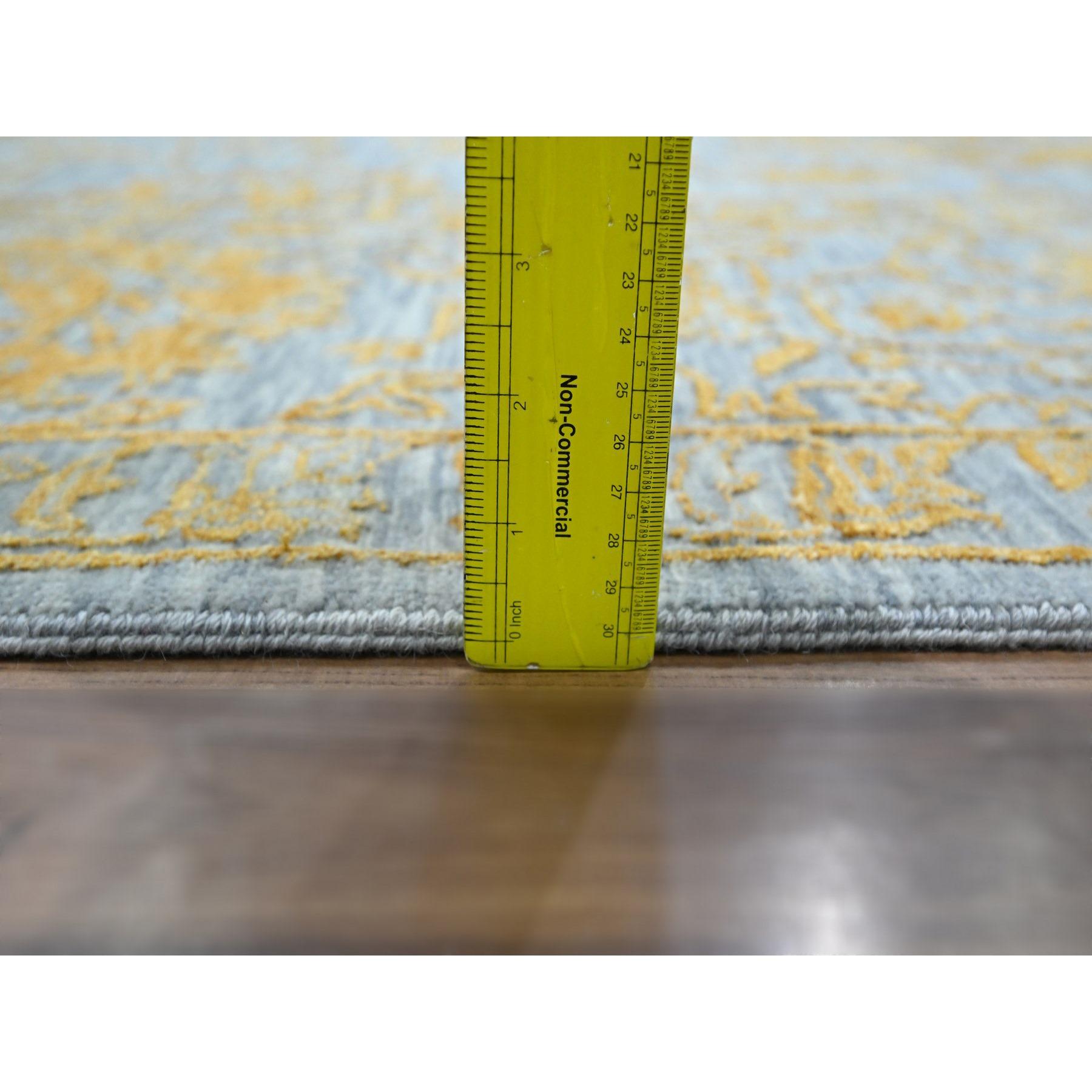 10'x14' Gray with Gold Persian Influence Design Hand Knotted Wool & Silk Rug For Sale 3