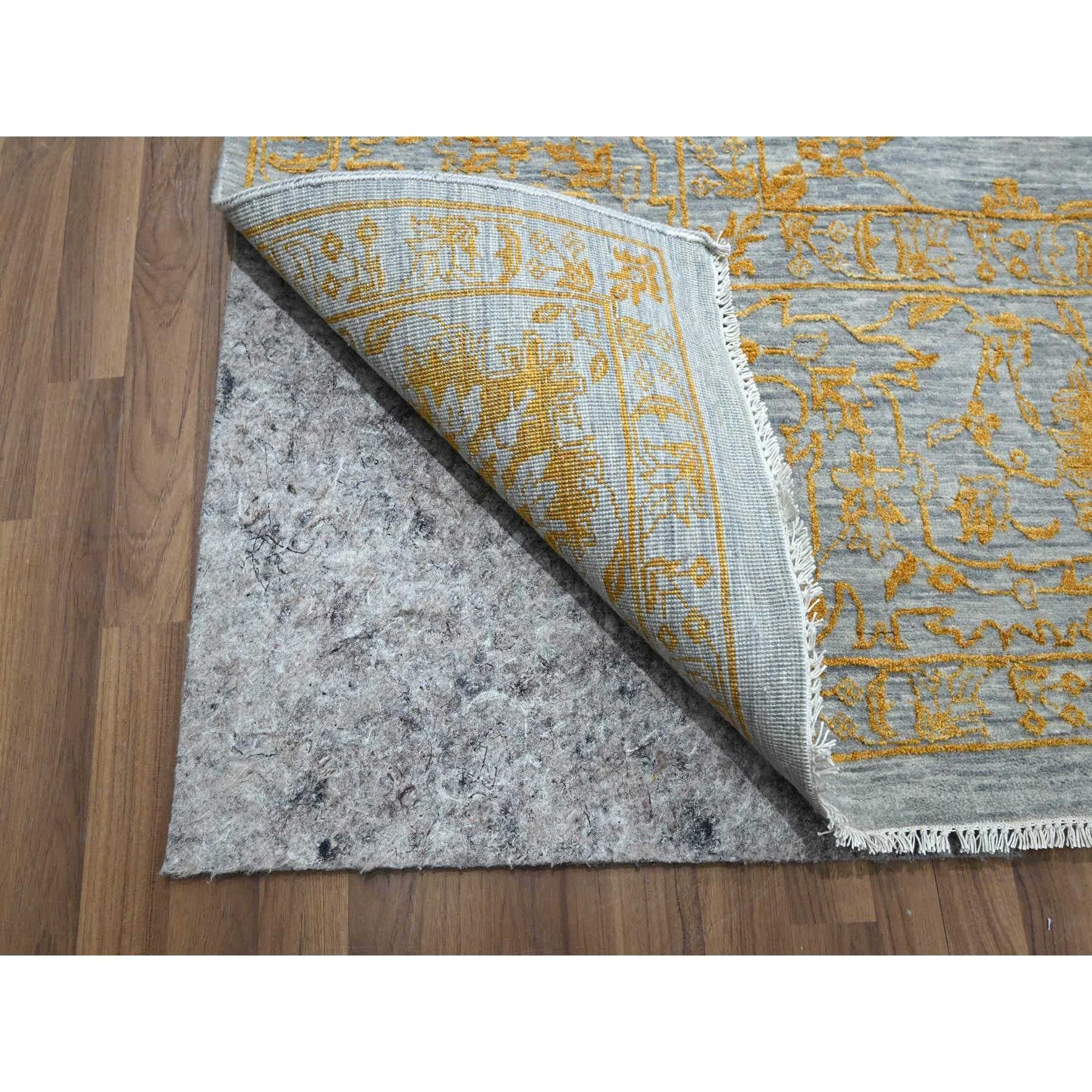 Indian 10'x14' Gray with Gold Persian Influence Design Hand Knotted Wool & Silk Rug For Sale