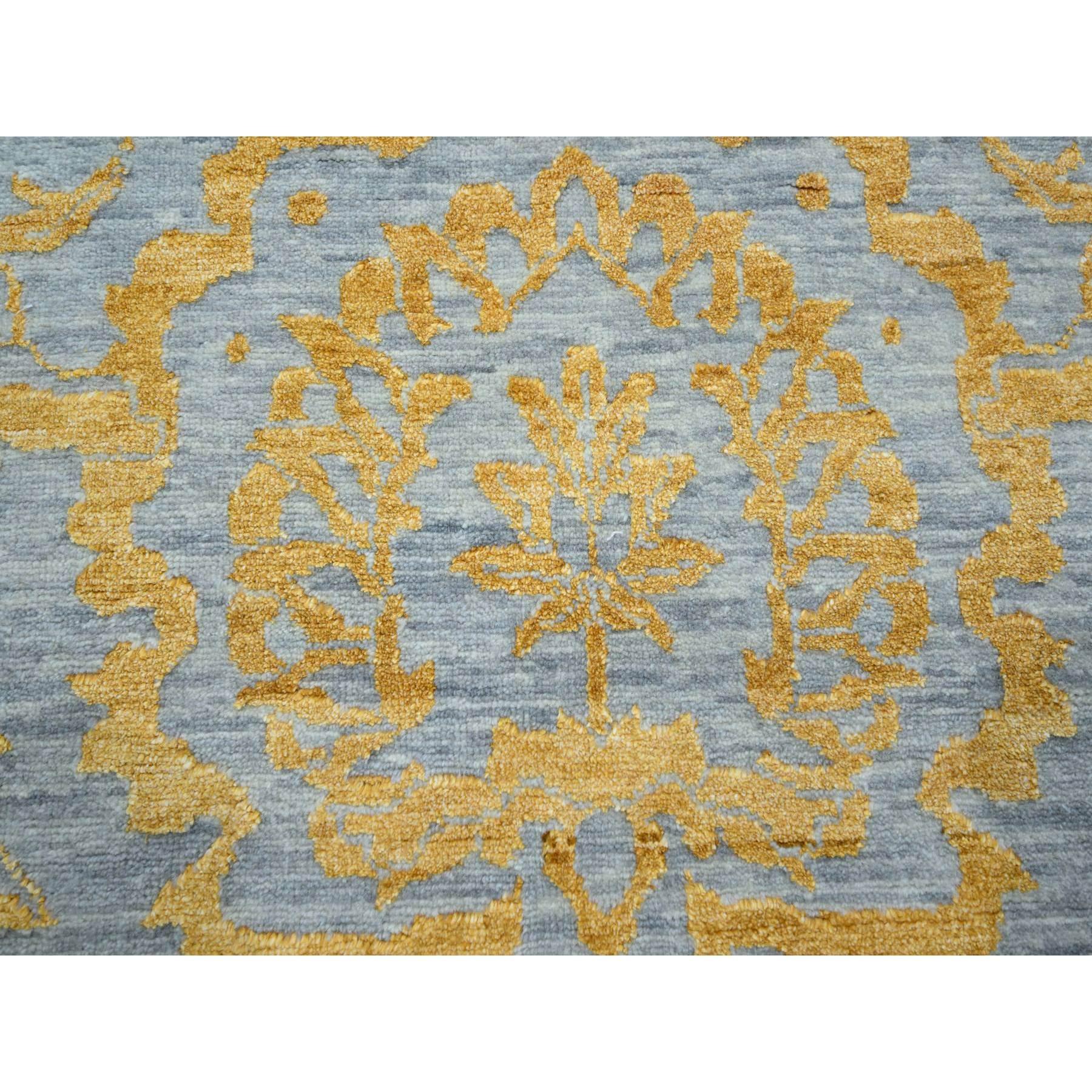 10'x14' Gray with Gold Persian Influence Design Hand Knotted Wool & Silk Rug For Sale 1