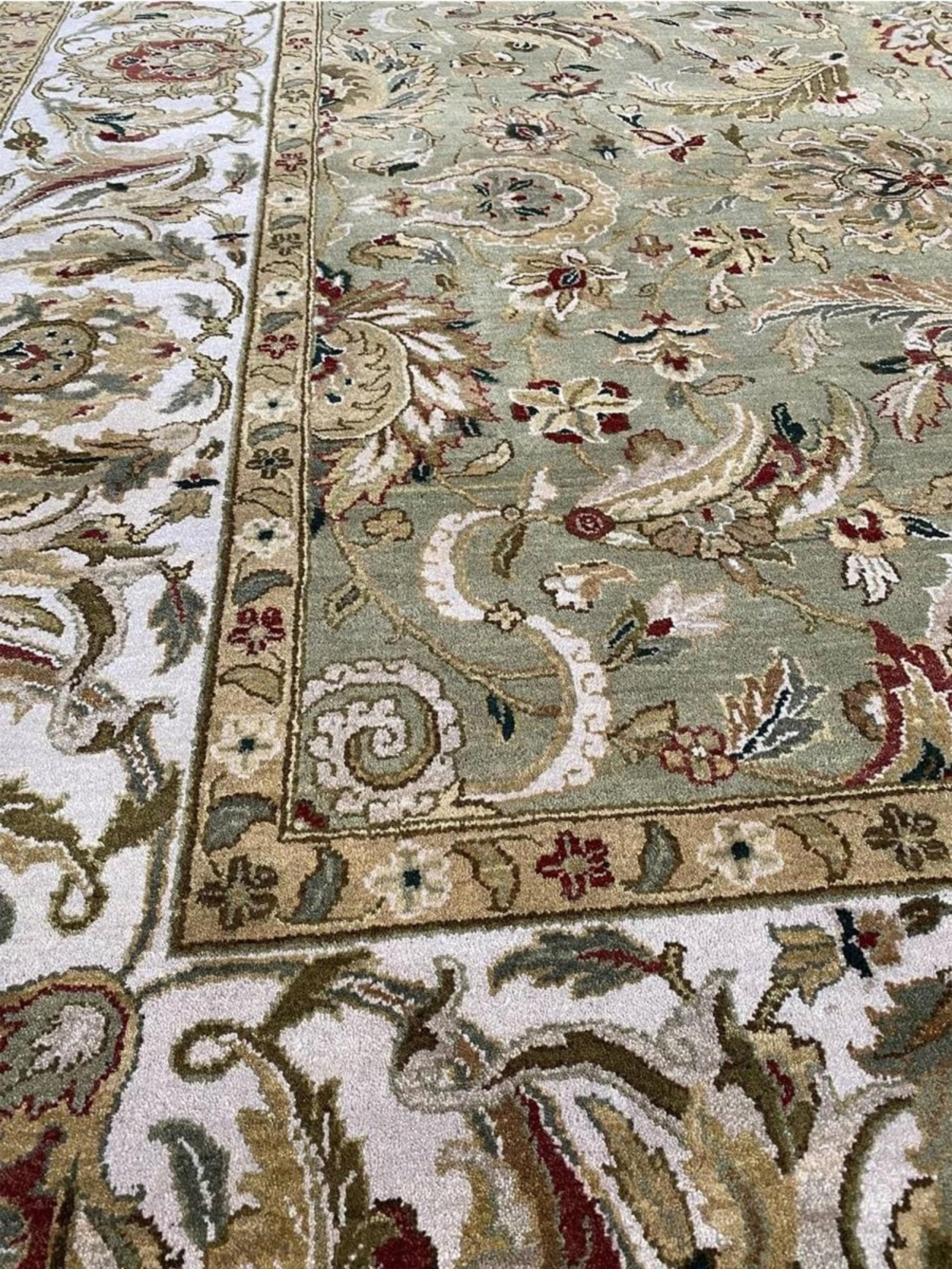 10x14 Hand Knotted Indian Agra Area Rug in vendita 3